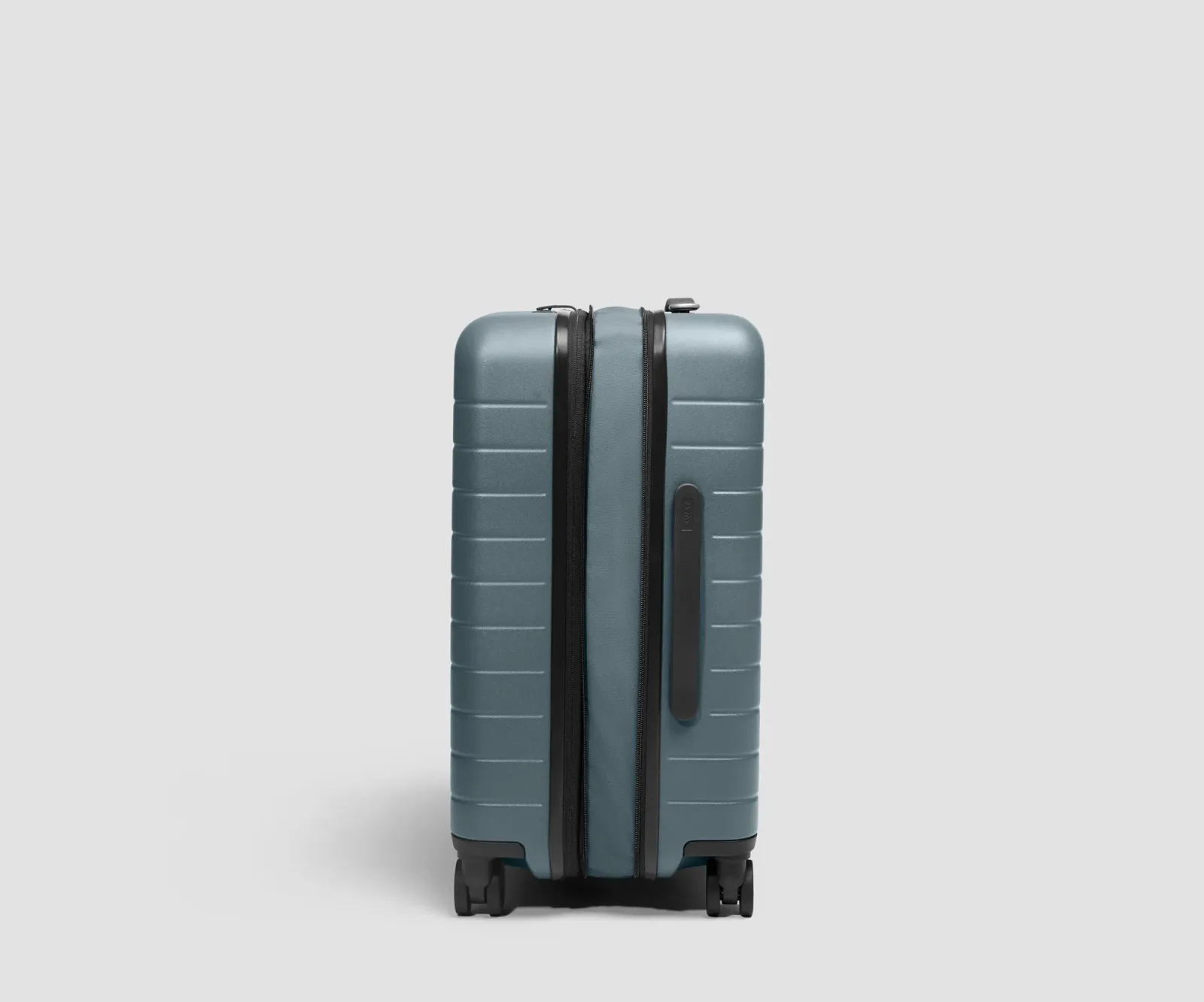 The Bigger Carry-On Flex 3 in Coast Blue