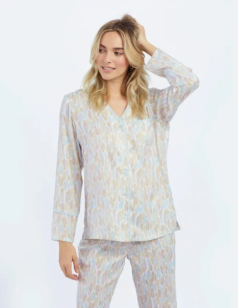 The Cloud 9 Silky Pajama Set – Animal Print in Pastel