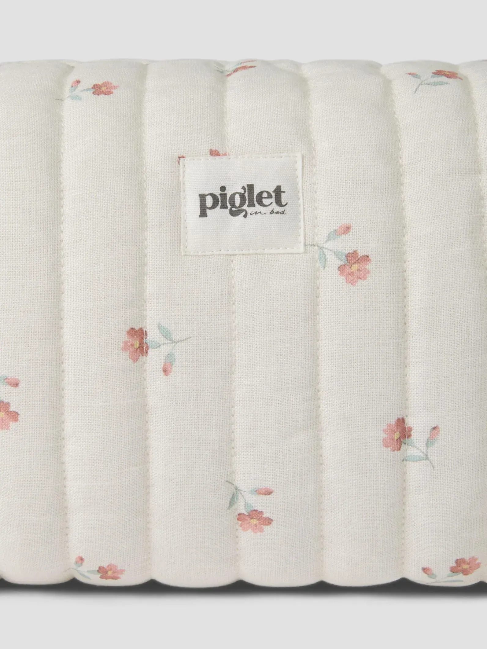 Pearl Posy Bud Linen Blend Wash Bag