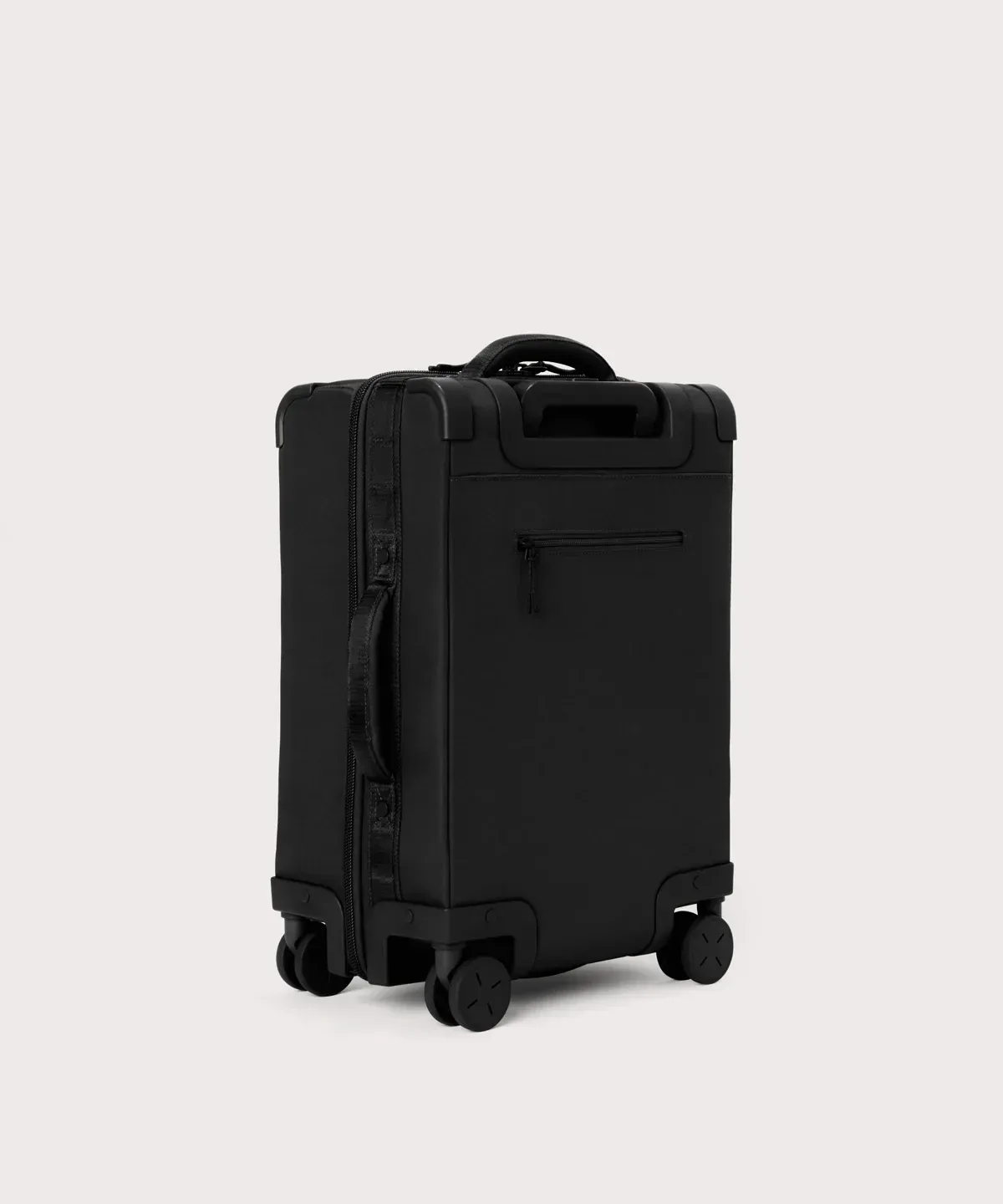 Seattle Carry-On Luggage in Onyx, Smaller – 20.5 inch