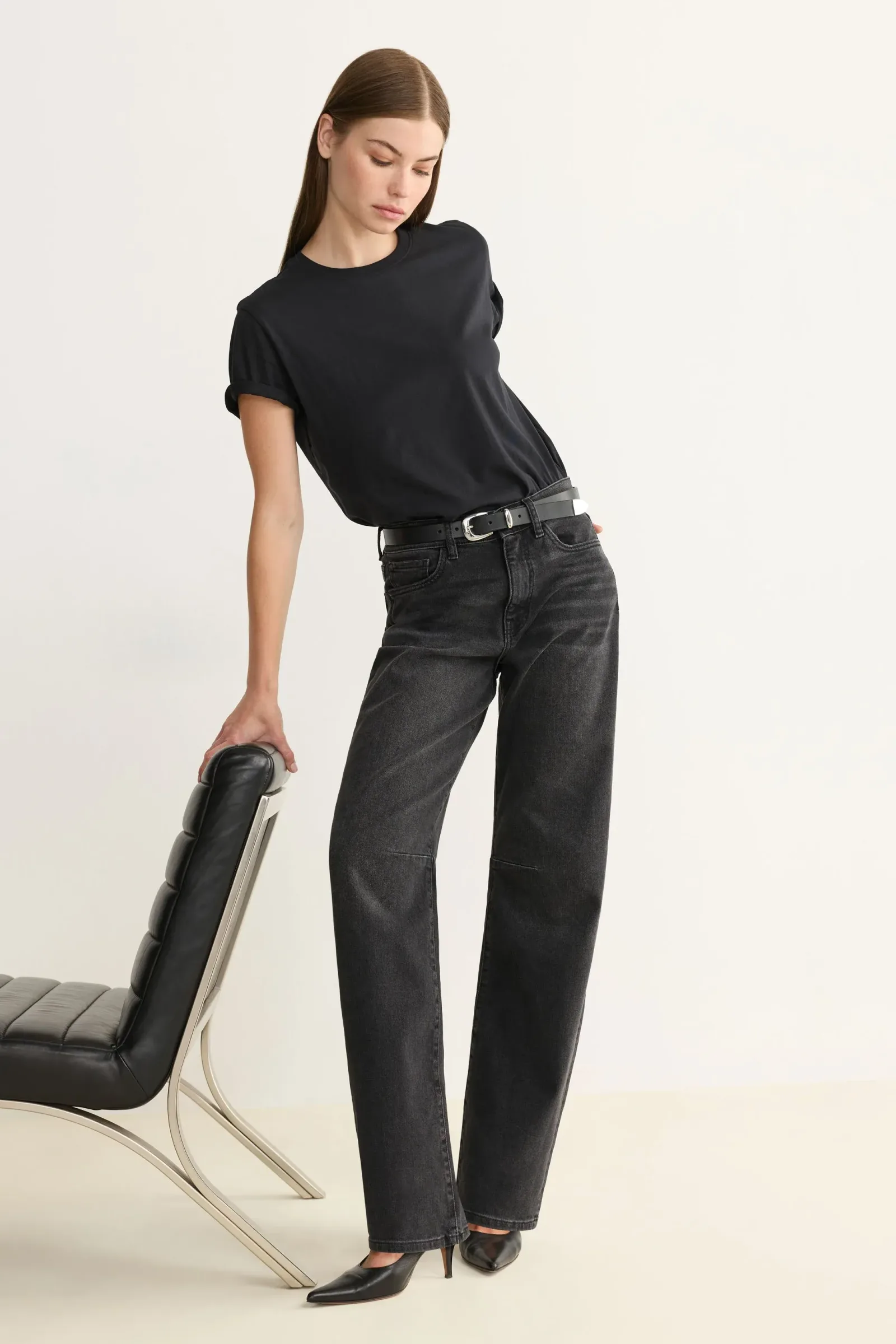 Bna – Soft Curve Barrel Jeans – In the Night