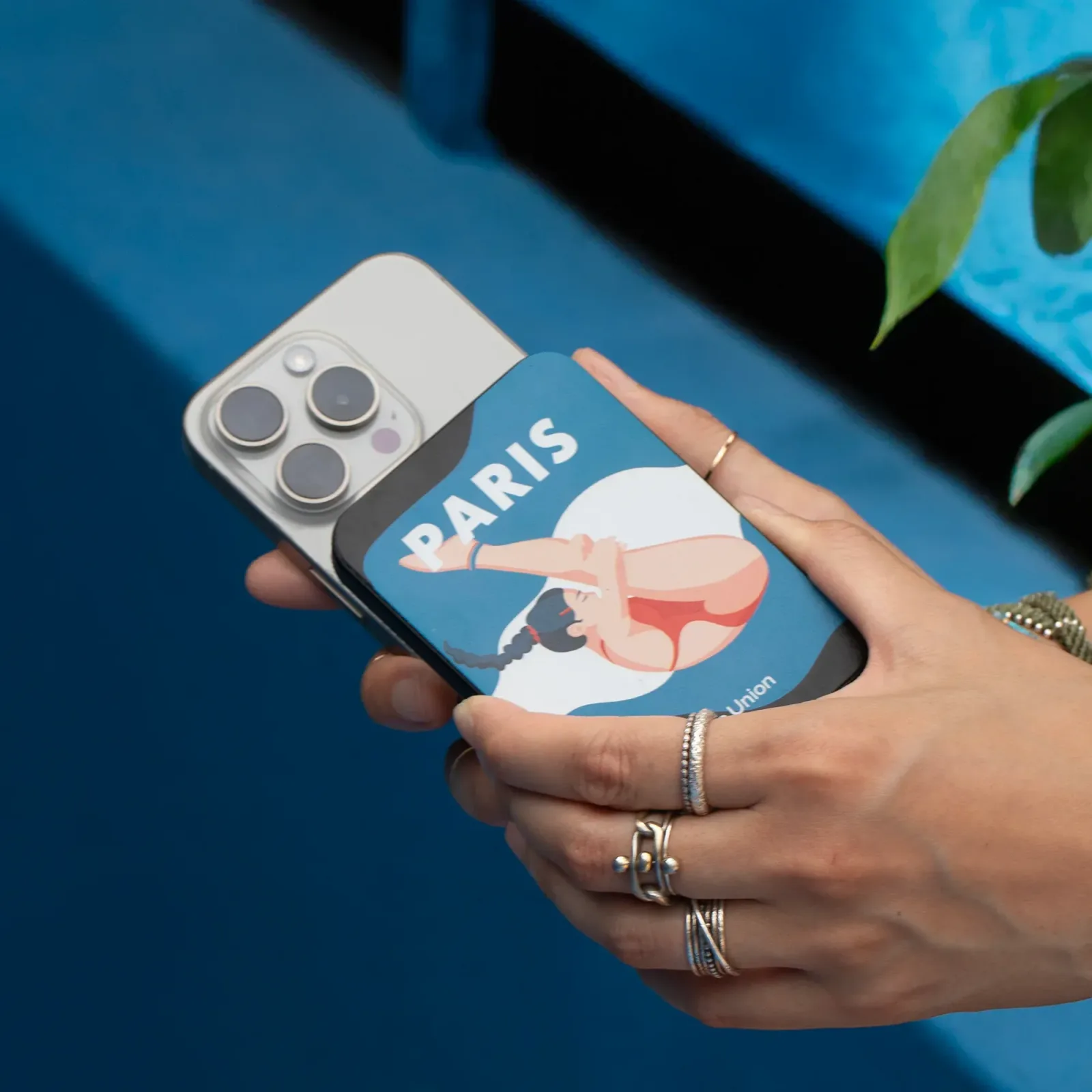 (Re)Classic Power Bank Magnetic – Emilie Sarnel Limited Edition