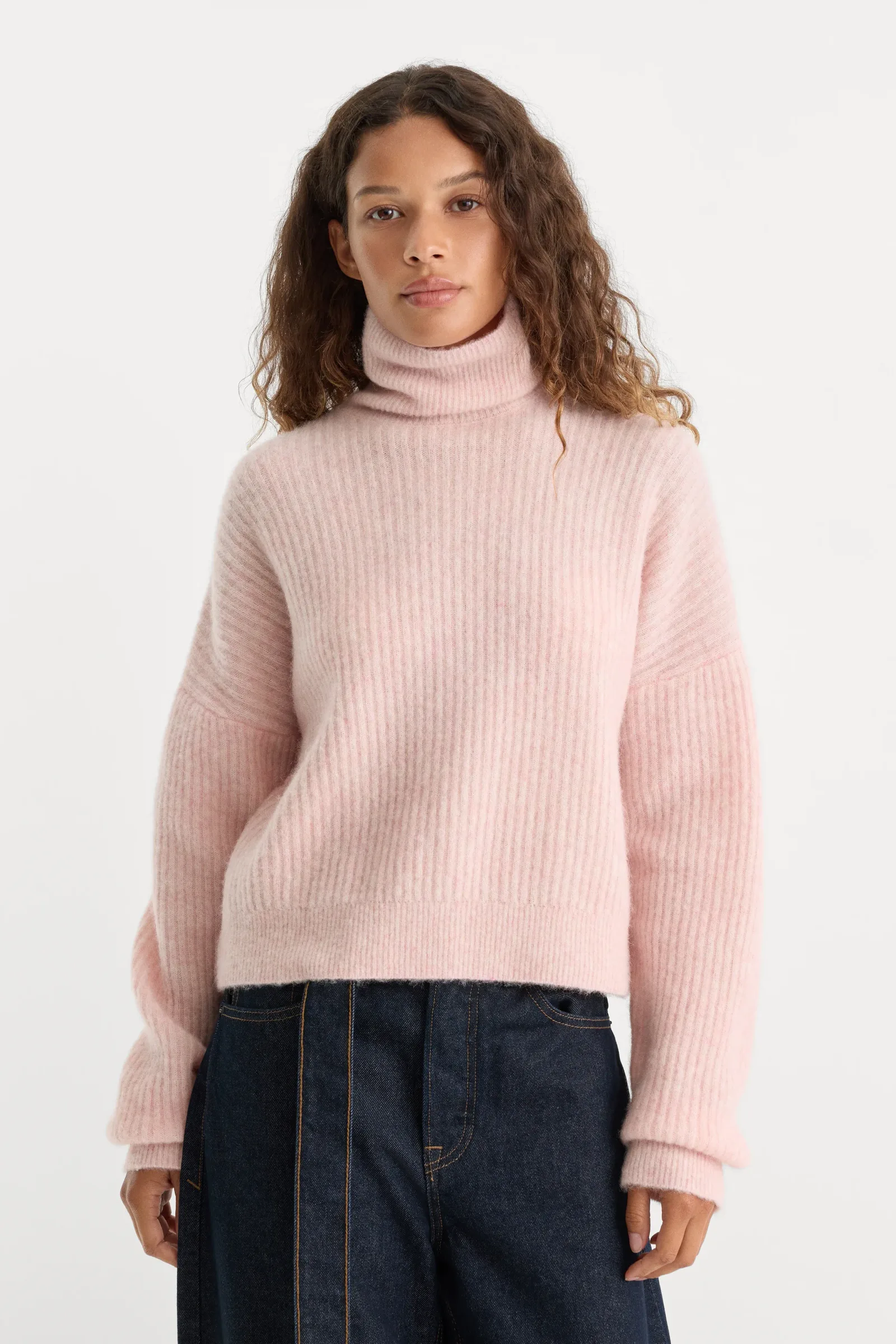 The Oversized Turtleneck Sweater – Blush