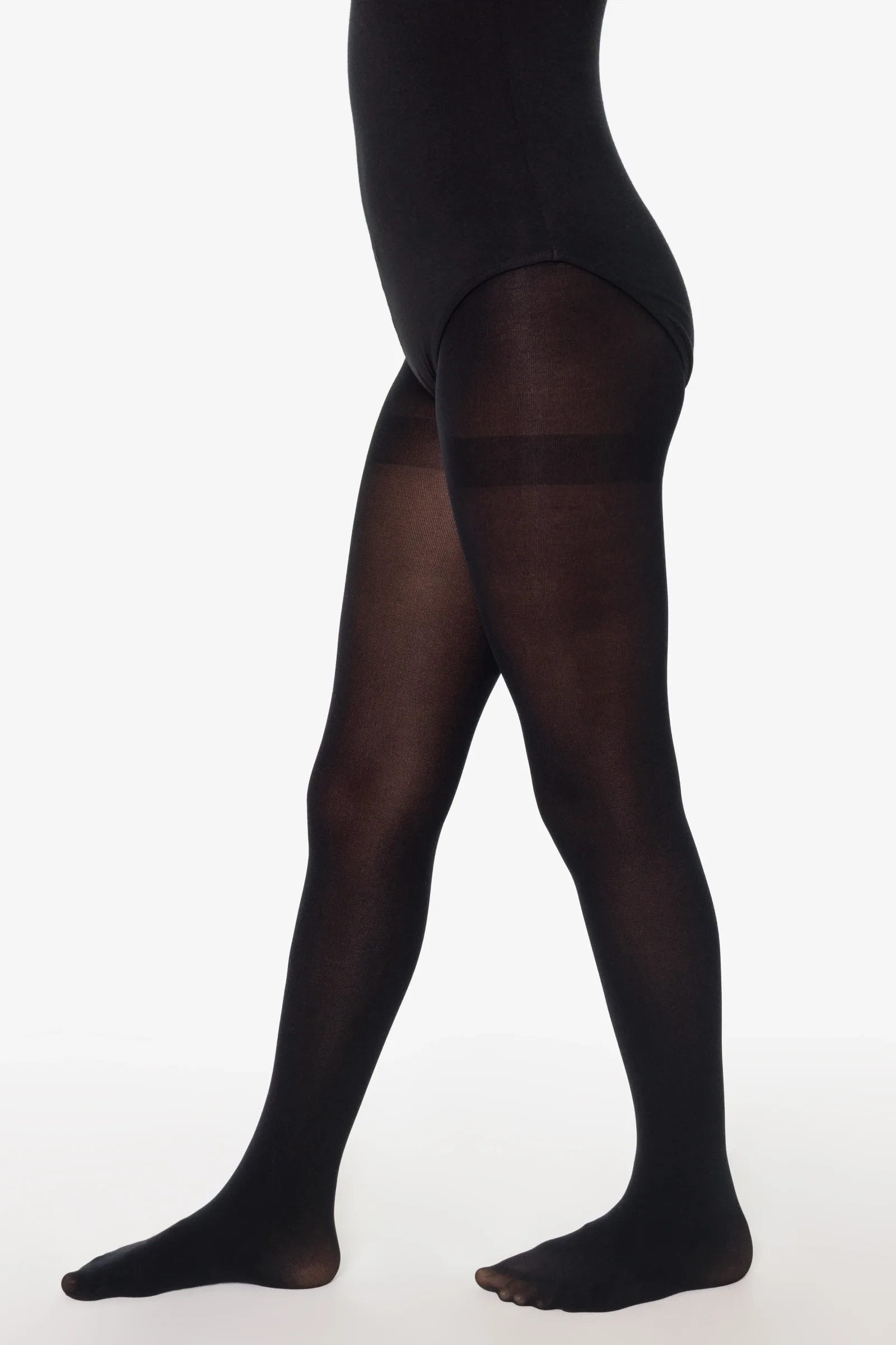RN140 – Kids 40 Denier Opaque Tights