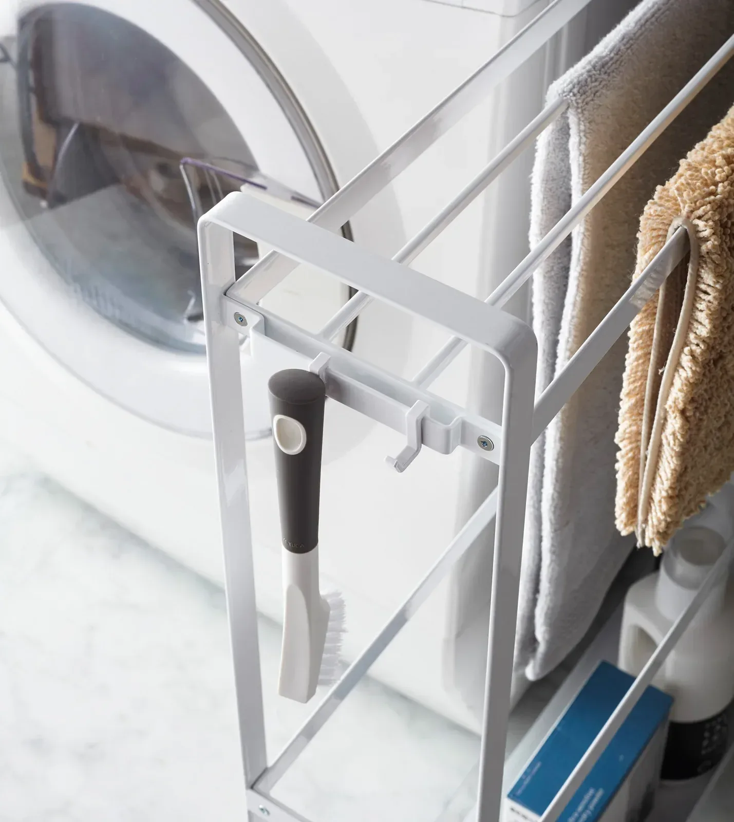 Rolling Towel Rack (33" H) – Steel