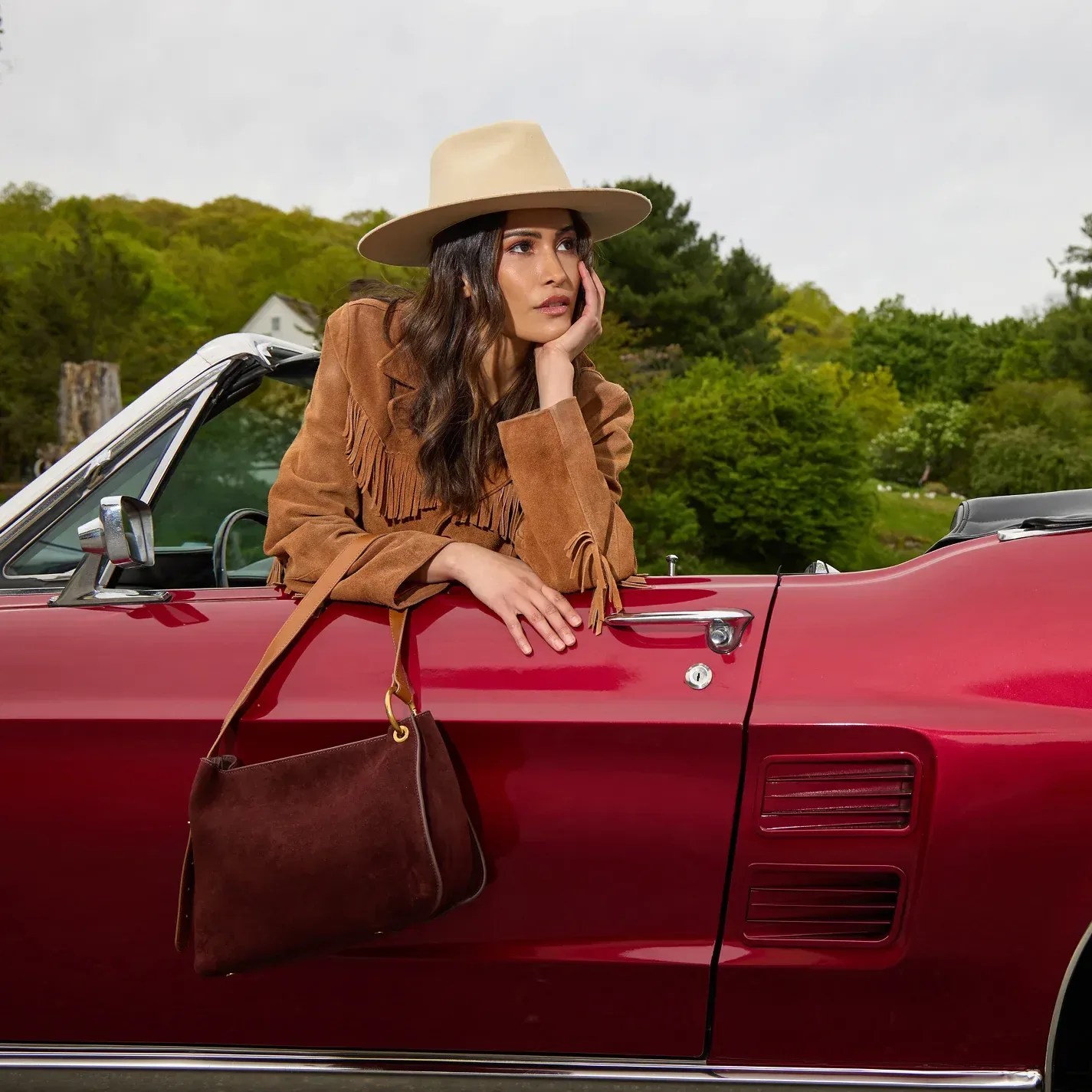 Rayna Shoulder Bag In Suede Leather – Chocolate