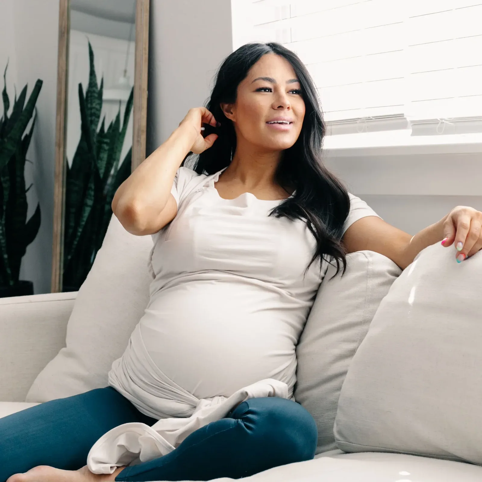 Bump & Beyond T-Shirt Wrap – Ivory