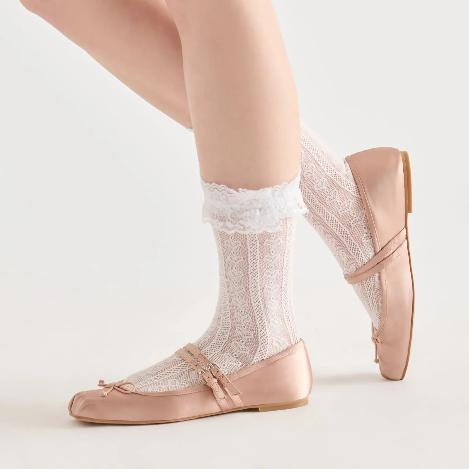 Lace Ruffle Crew Socks White