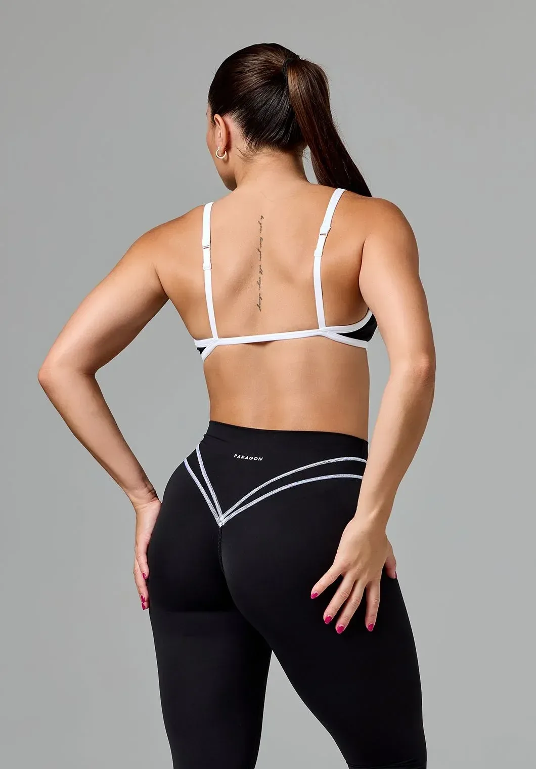Reluna™ Contrast Square Neck Sports Bra Black