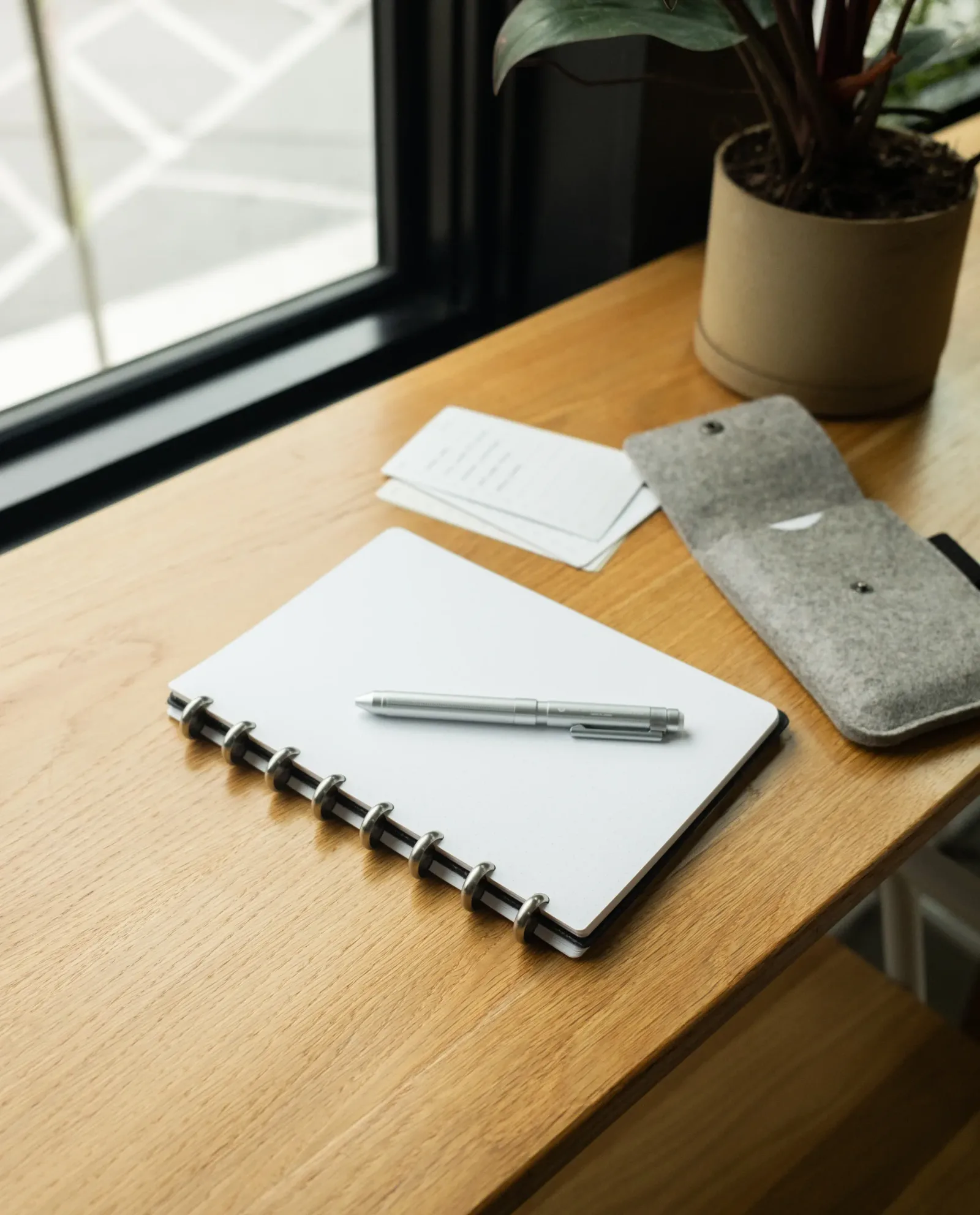 Discbound Heirloom Journal + 3 Refills (Black Leather – Standard 6" x 8.5")
