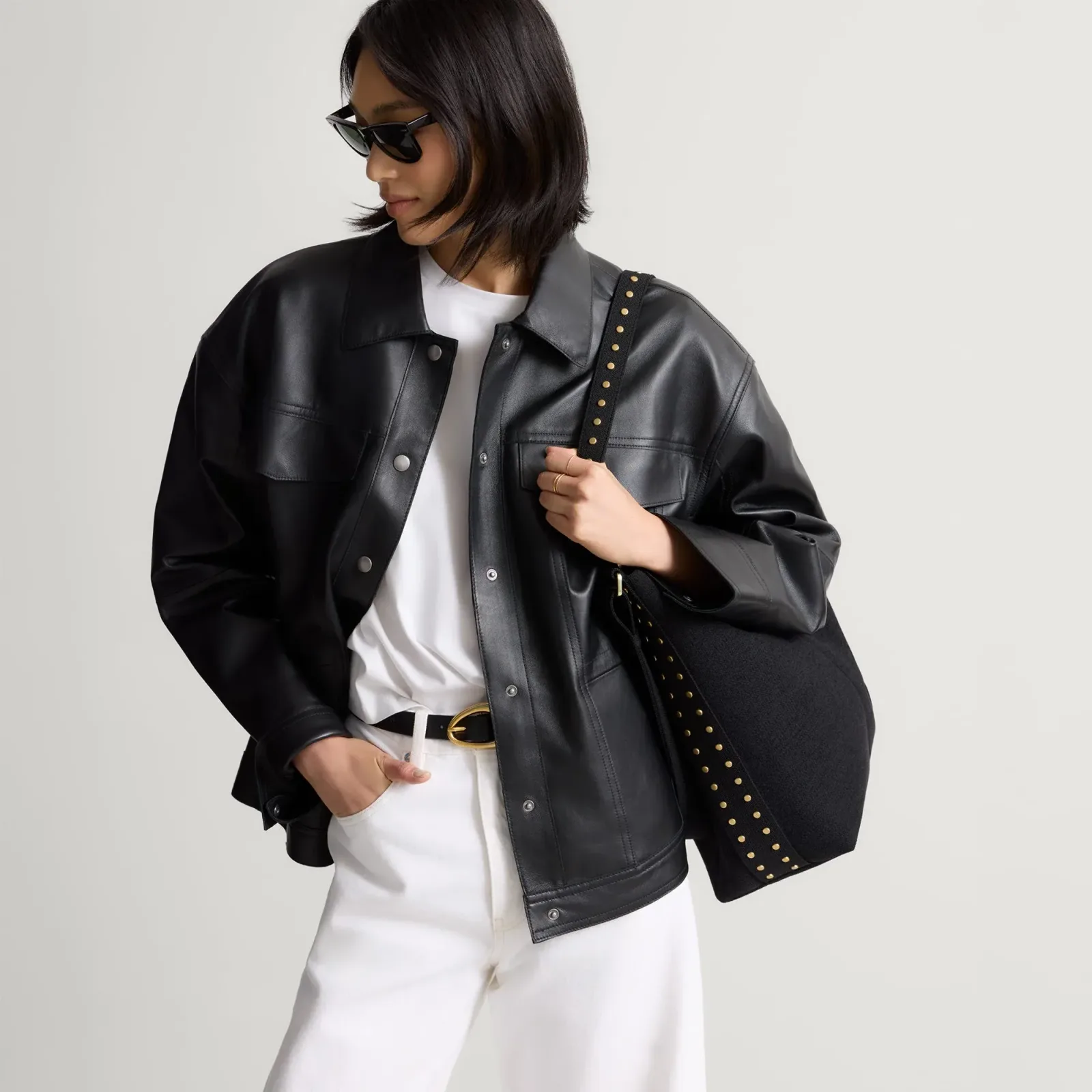 The Bucket Bag – ReVelvet™ Black