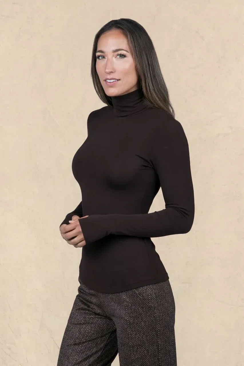 Grace Turtleneck: Sable Brown