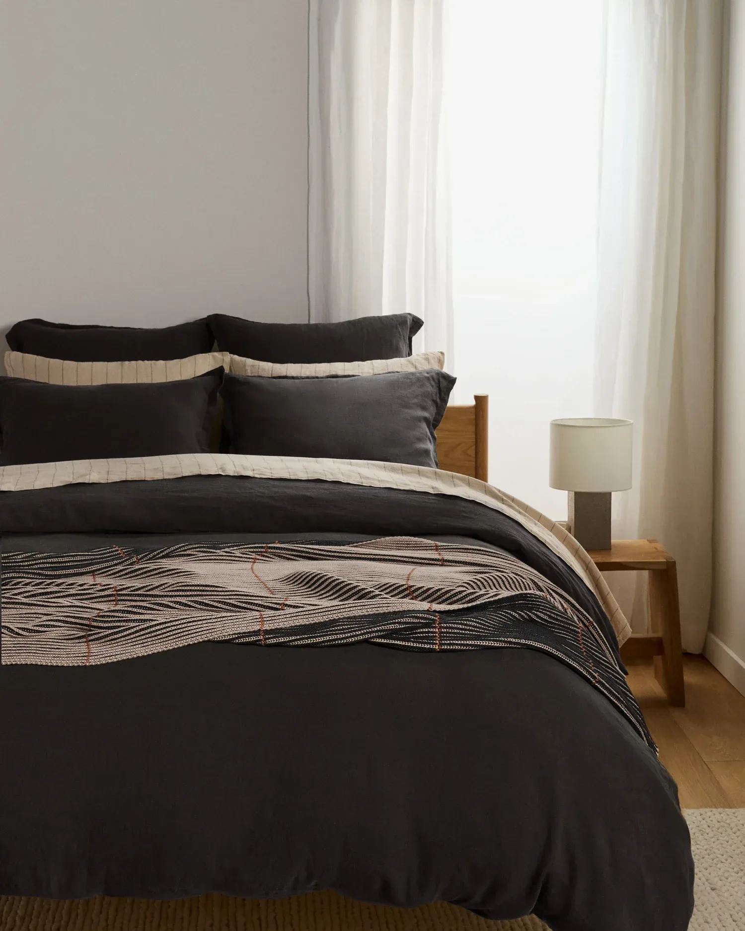 Organic Two Tone Rib Knit Throw (Toast and Onyx)