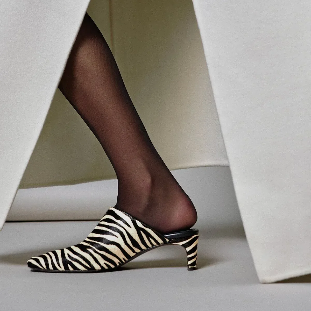 The Brera Mule – Tan Zebra Haircalf