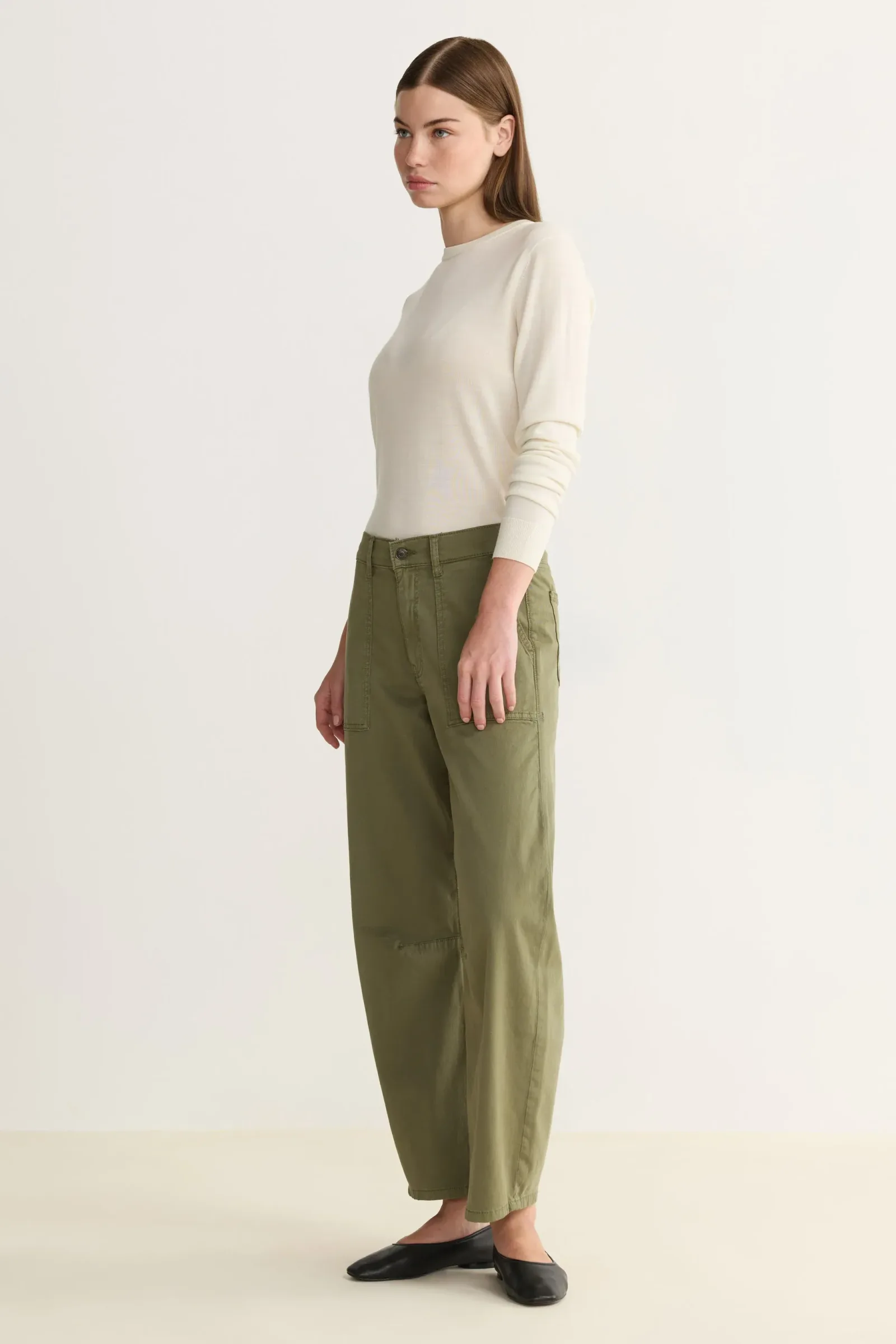 Bna Twill – Soft Curve Barrel Pants – Four Leaf Clover