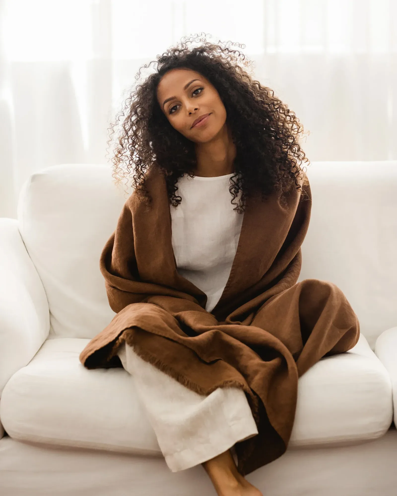 Heavyweight linen throw blanket in Chocolate brown