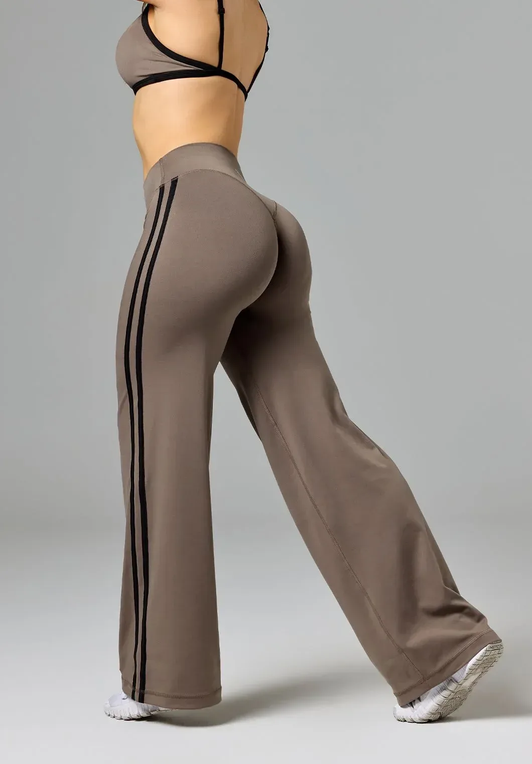Reluna™ Double Stripe Sculptseam® Mid-Rise Straight Leg Pant Short Thyme