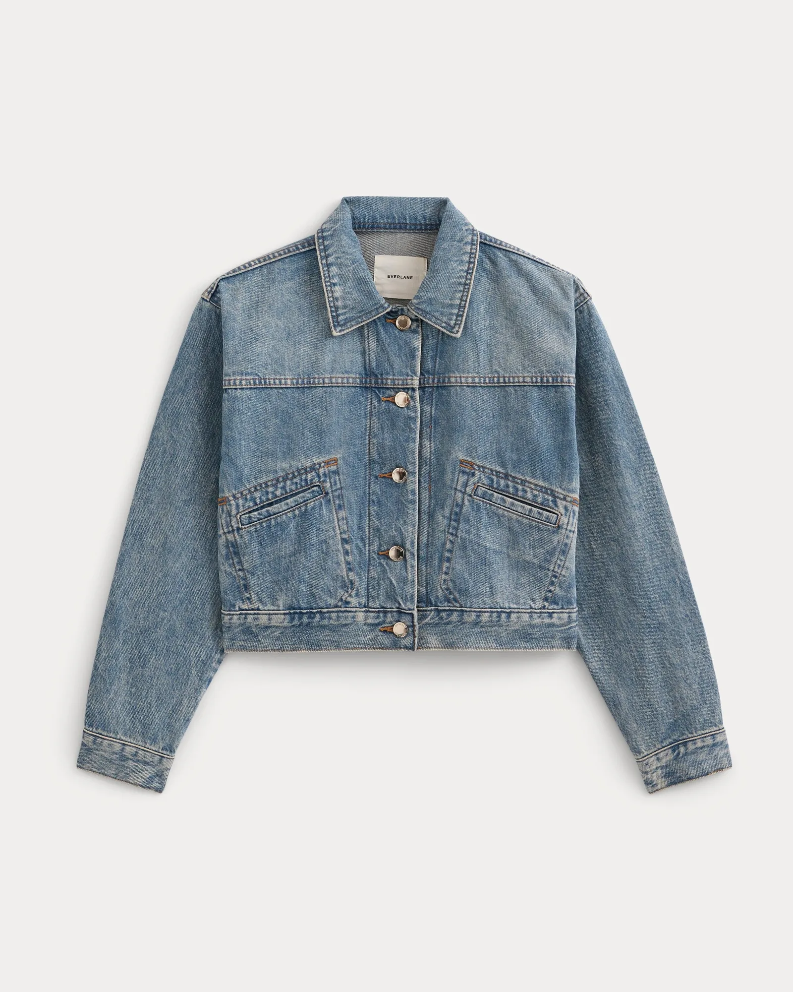 Cropped Trucker Jacket in Denim – Light Denim