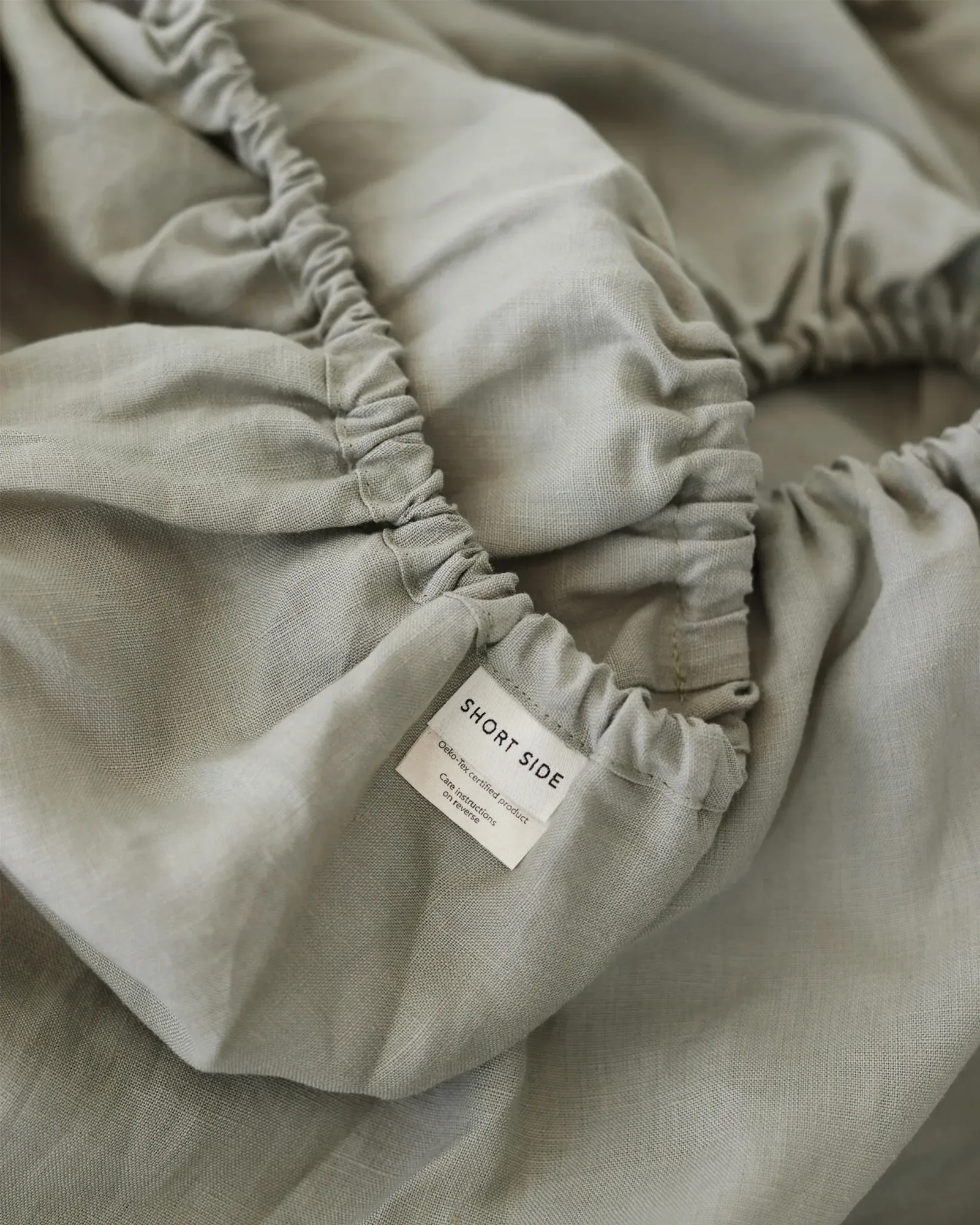 Calm sage linen sheet set (4 pcs)
