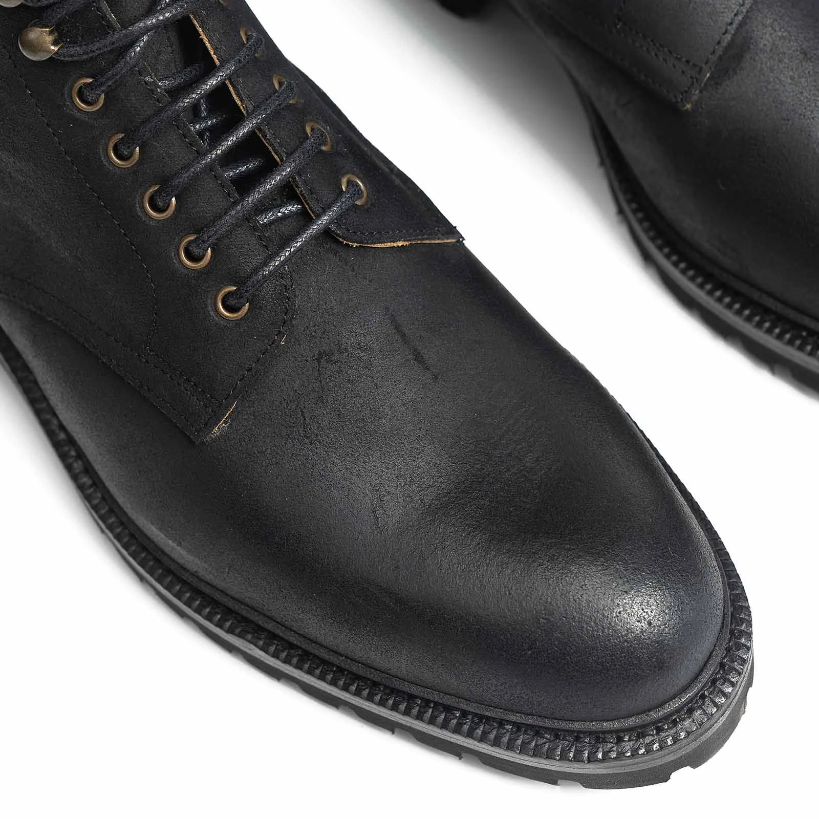 516211 – Black Waxy Commander – E (Ultraflex System)