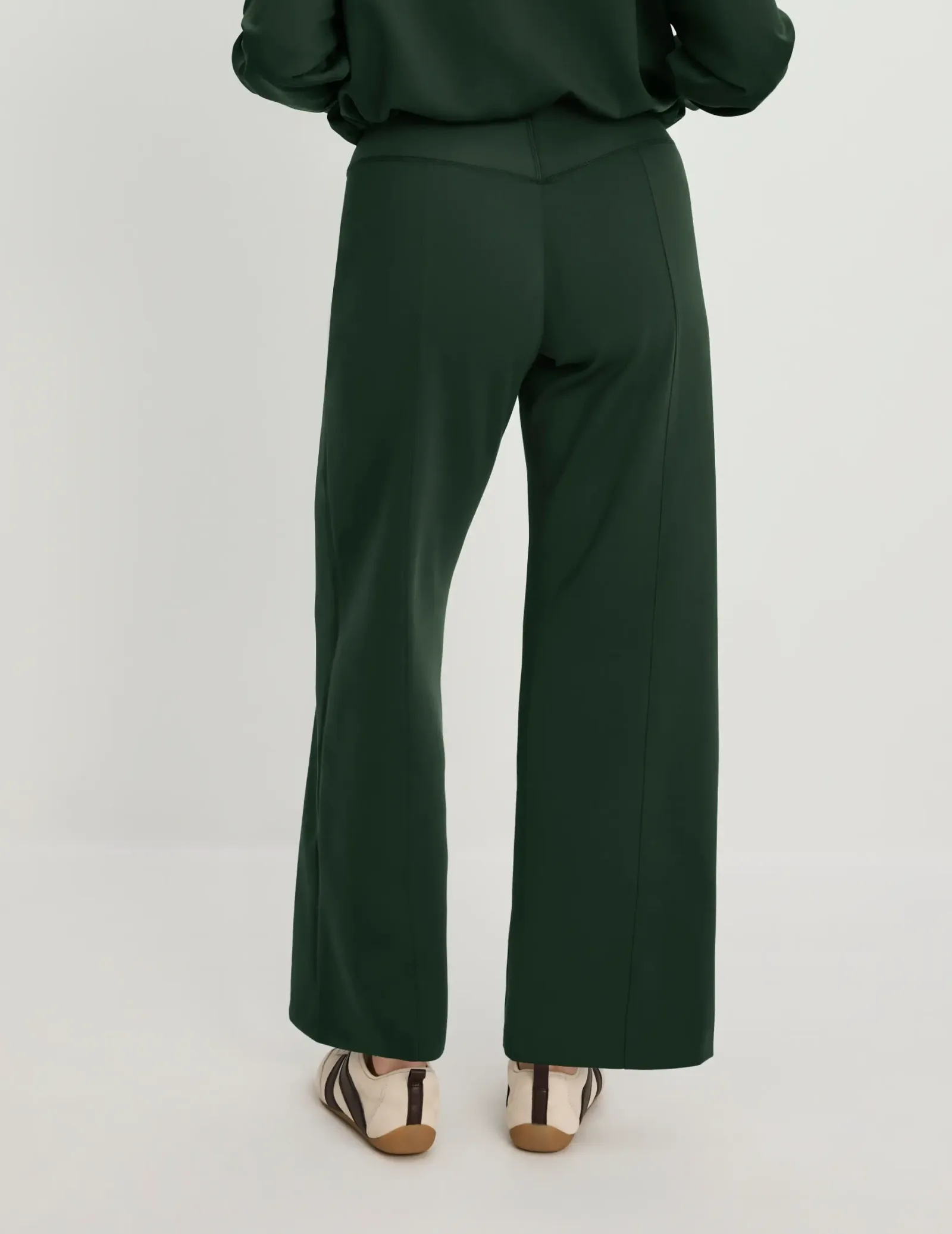 CloudCut™ Straight Leg Pant