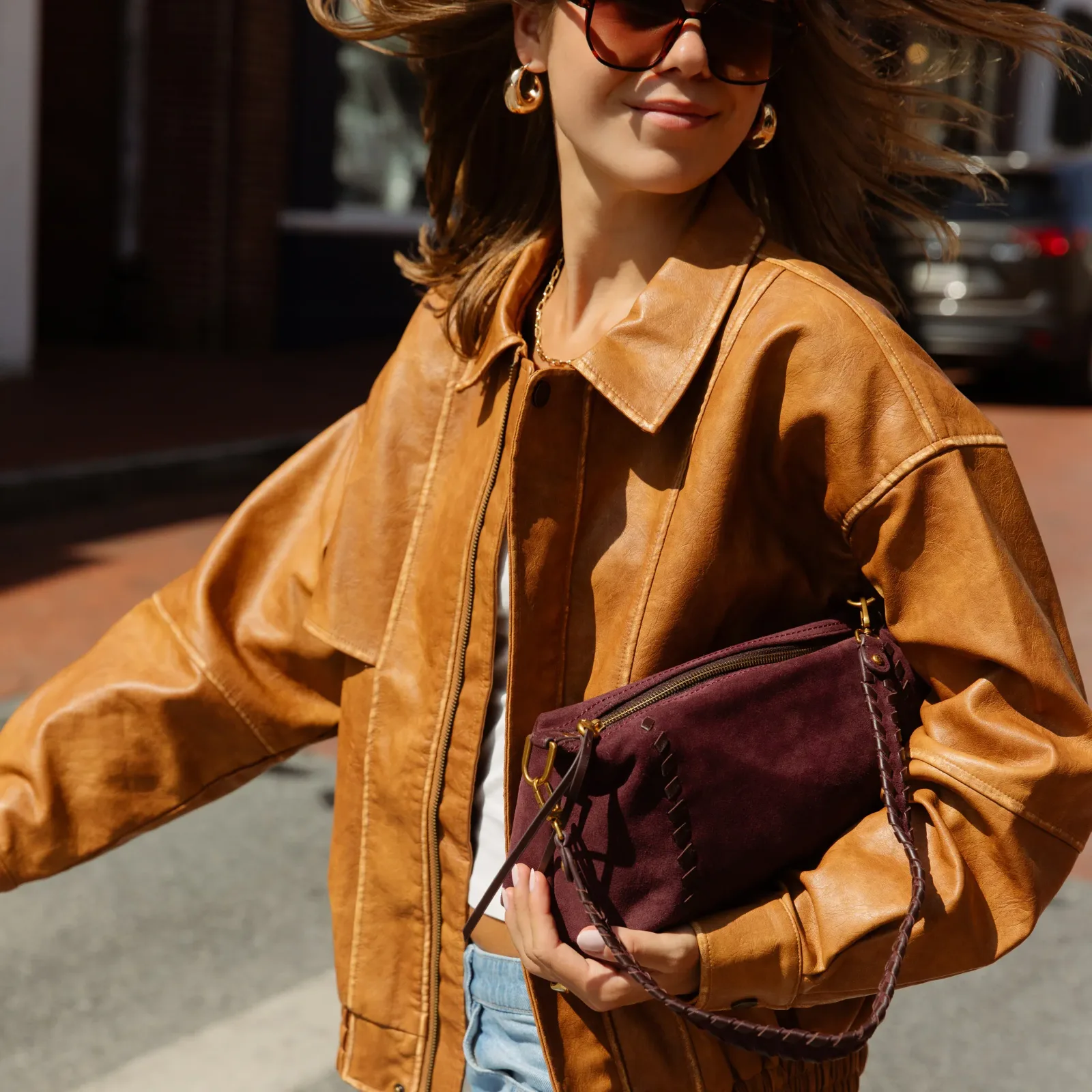 Darcy Shoulder In Suede Leather – Dark Cherry