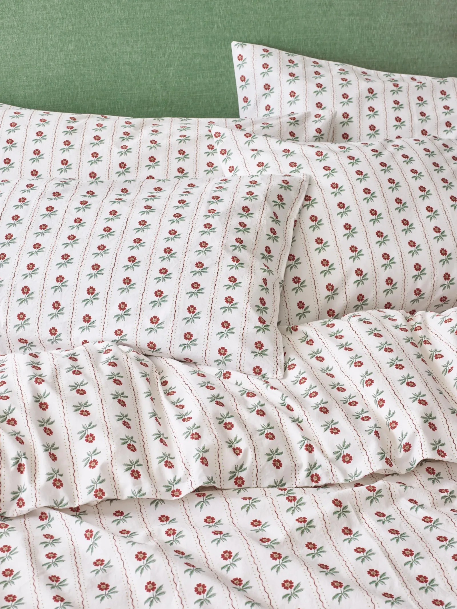 White Woodland Stripe Cotton Pillowcases (Pair)