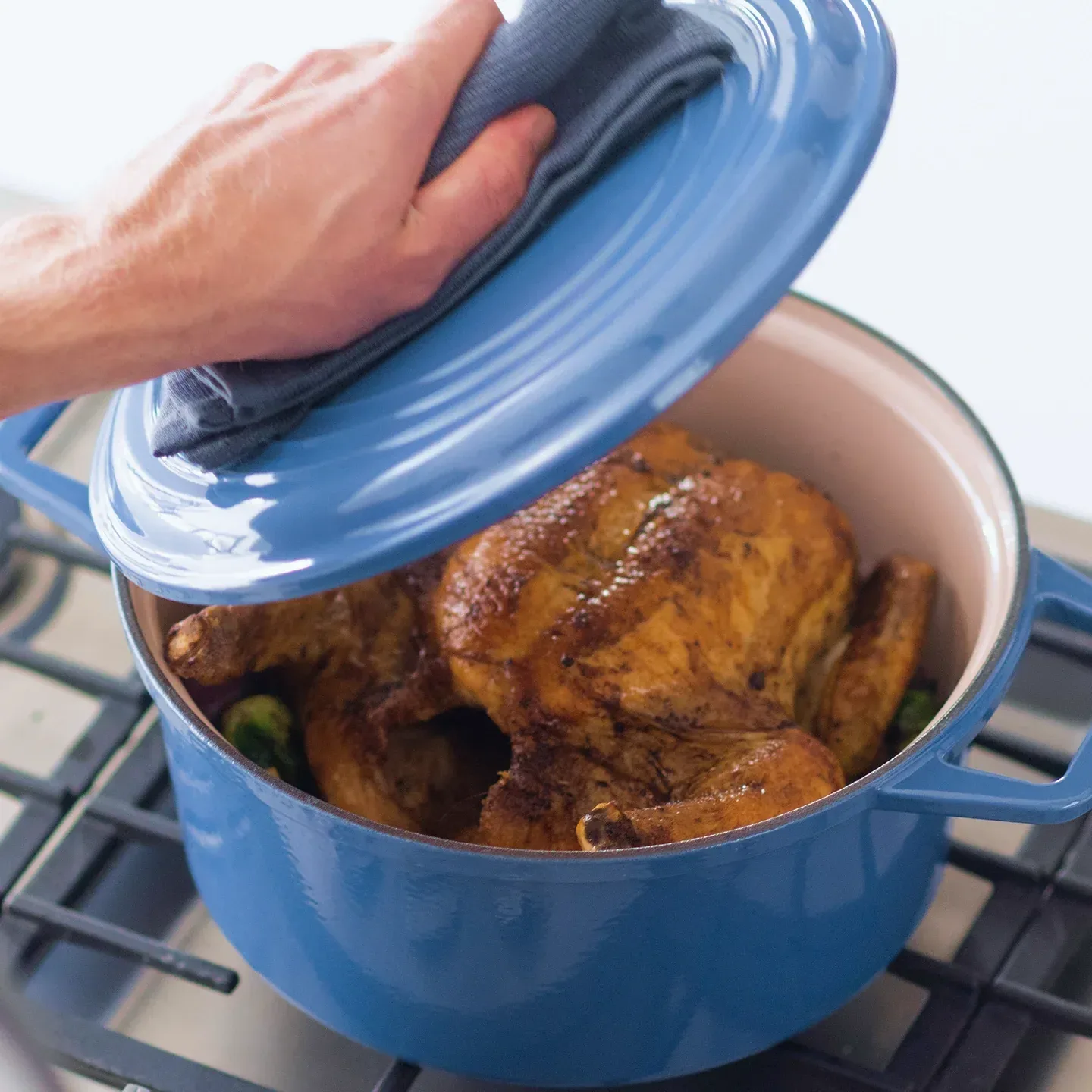 7 QT Enamel Cast-Iron Dutch Oven – Classic Lid – Gray