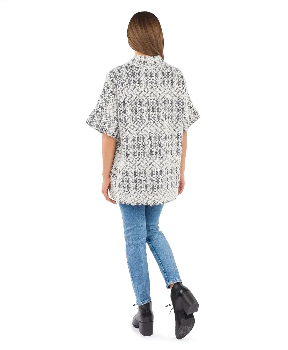 Short Sleeve Button Down Cape – Navy/Ivory