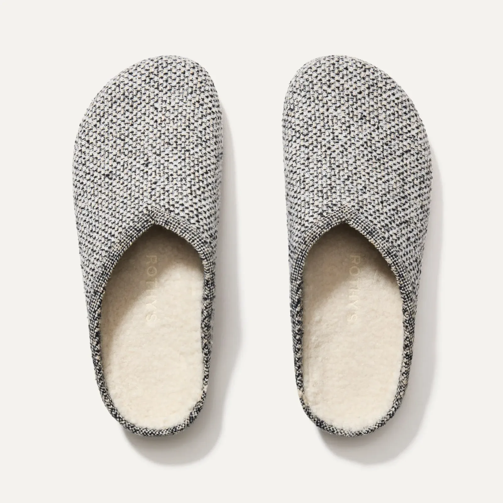 The Cozy Clog – Cookies and Cream Bouclé