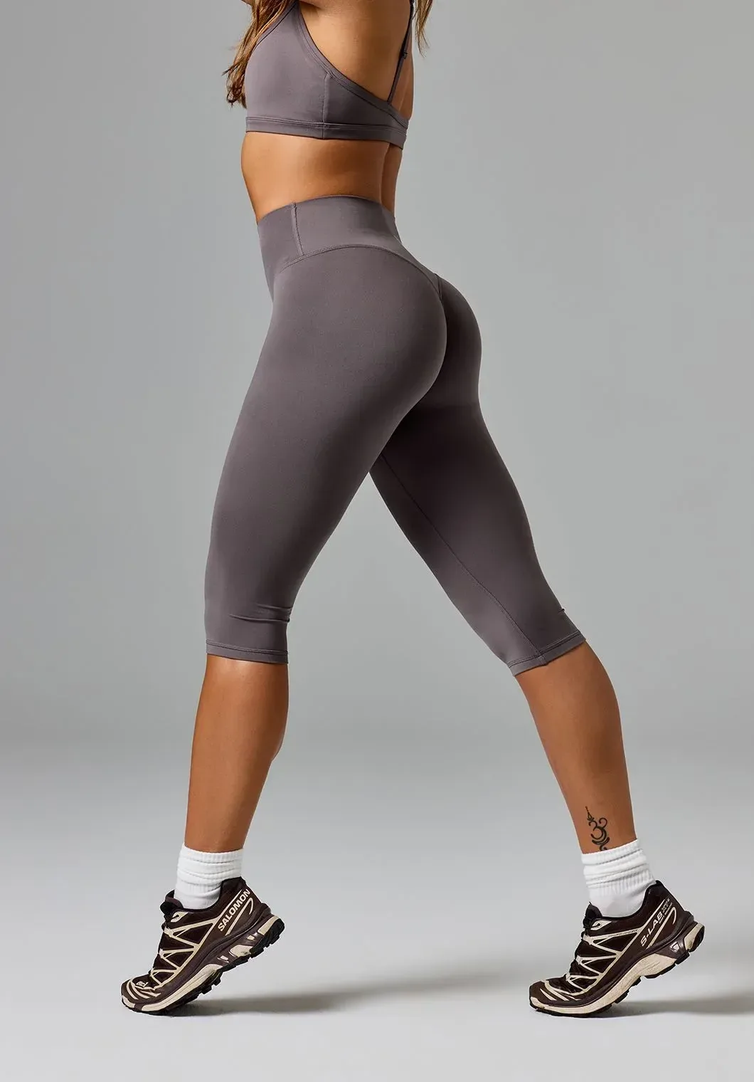 Reluna™ Original Sculptseam® Plus High-Rise Capri Cement