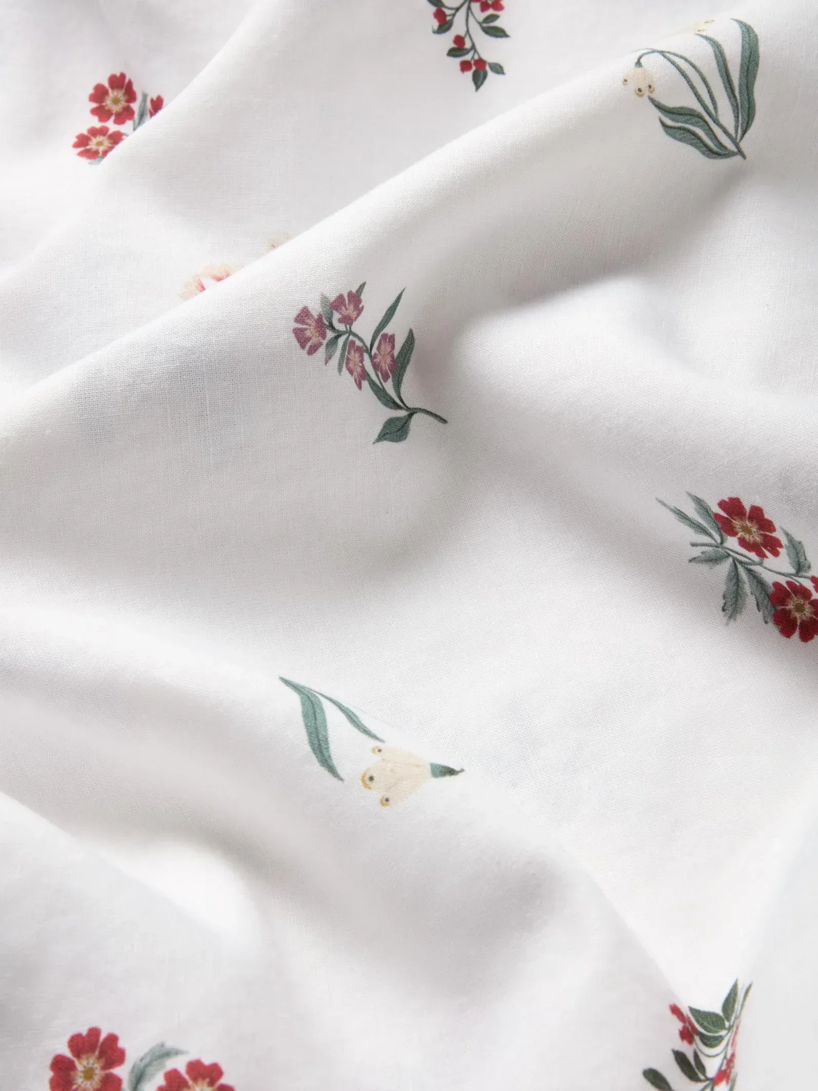 White Woodland Floral Linen Blend Fitted Sheet