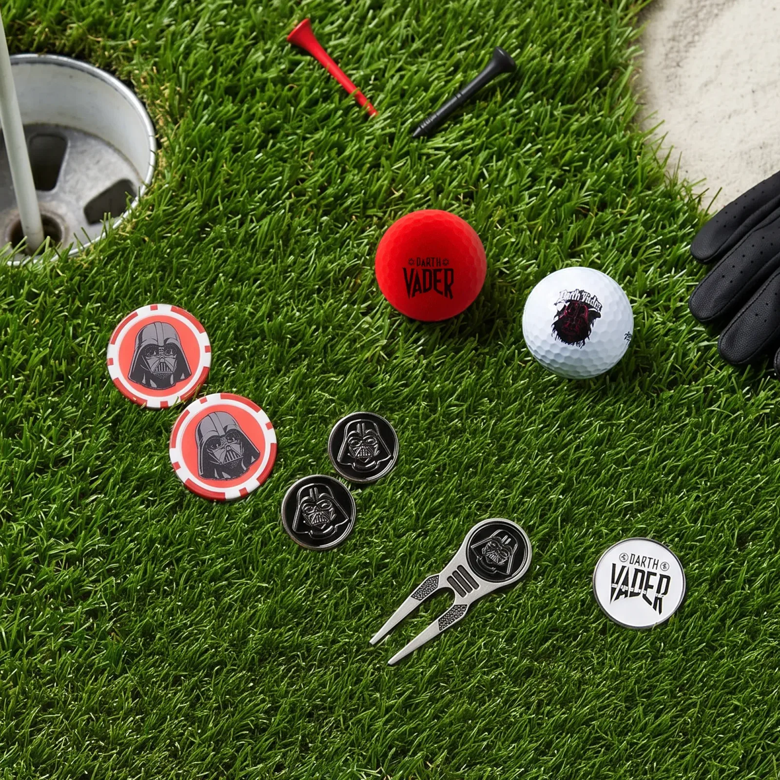 Star Wars™ Darth Vader Hat Clip w/ Ball Marker