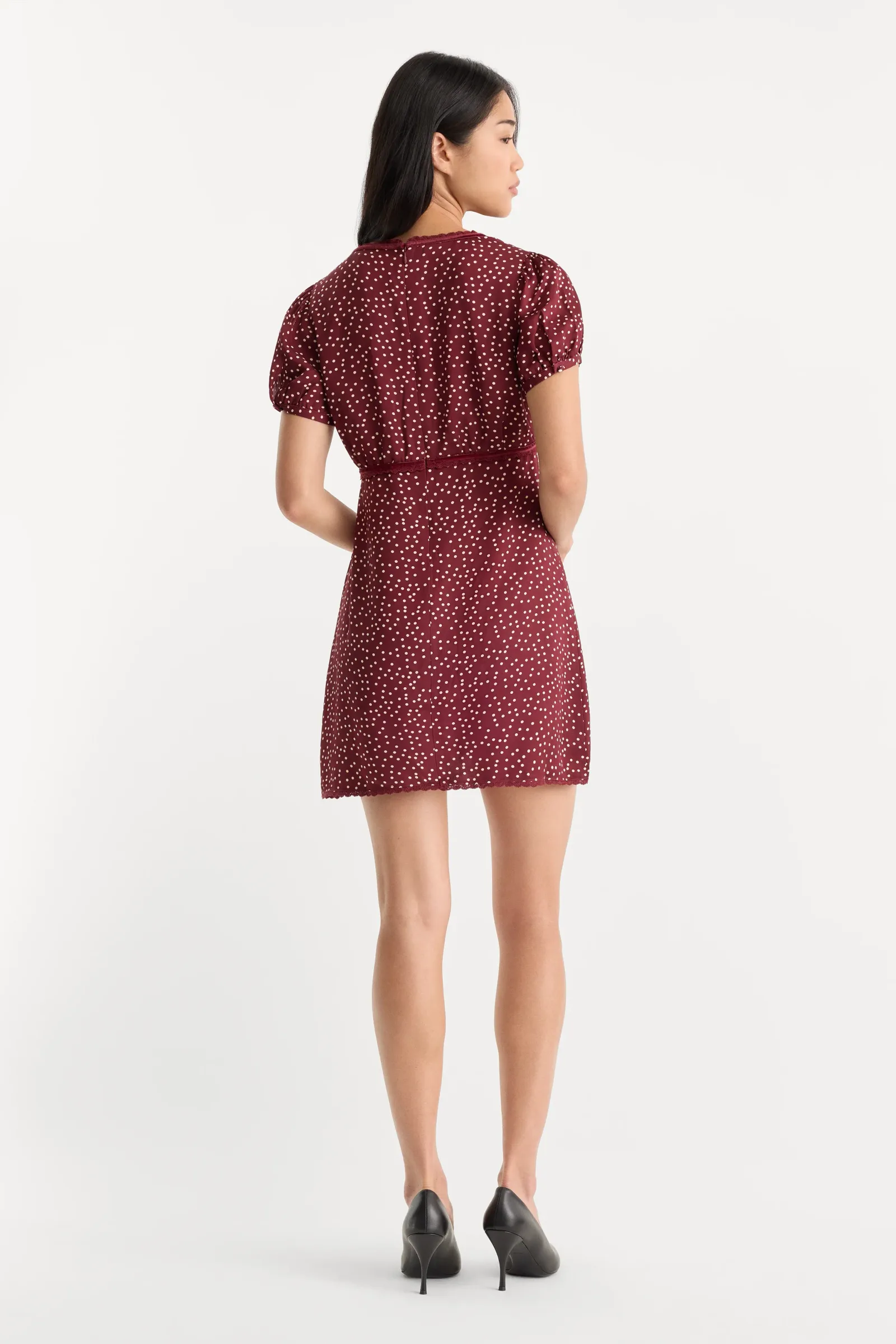 The Woven V Neck Dress – Berry Noir Print