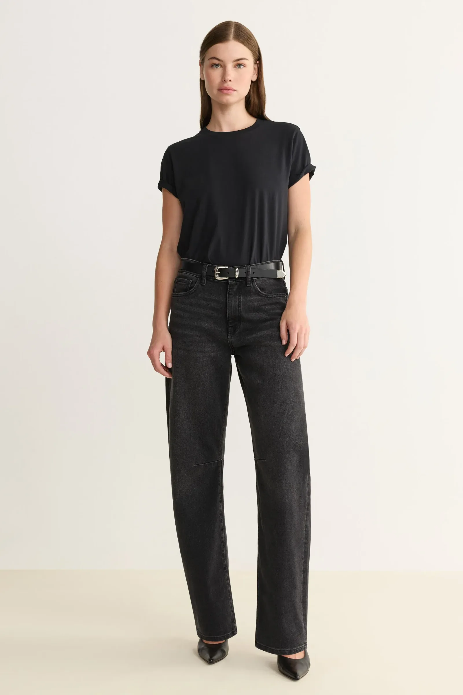 BNA – SOFT CURVE BARREL JEANS – IN THE NIGHT