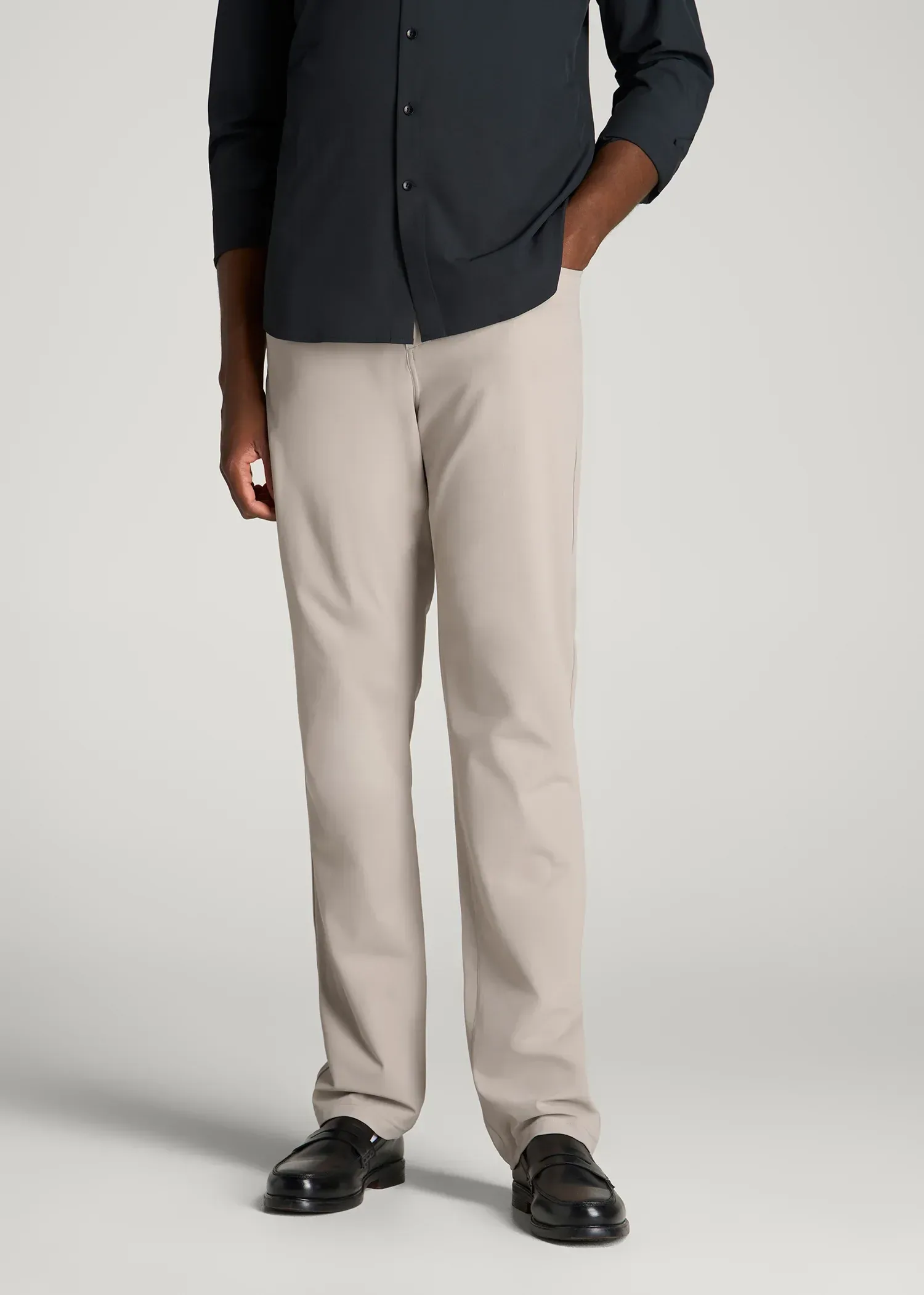 Traveler Pant 2.0 for Tall Men in Simply Taupe