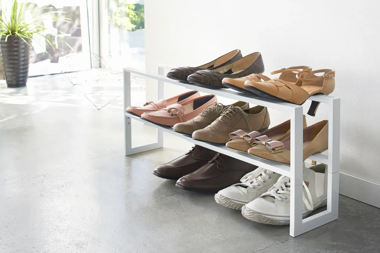 Two-Tier Expandable Shoe Rack (11.8" H) – Steel