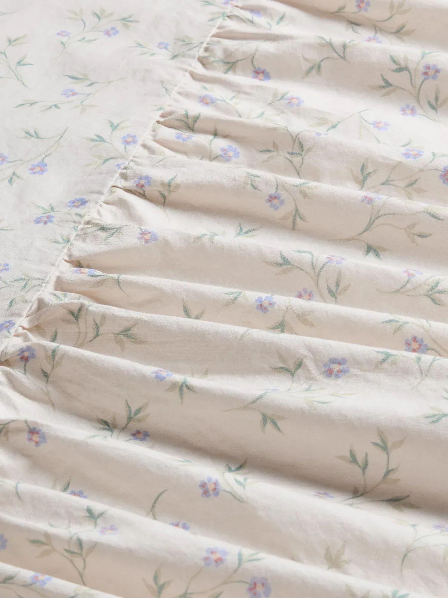 Cream Spring Sprig Cotton Valance