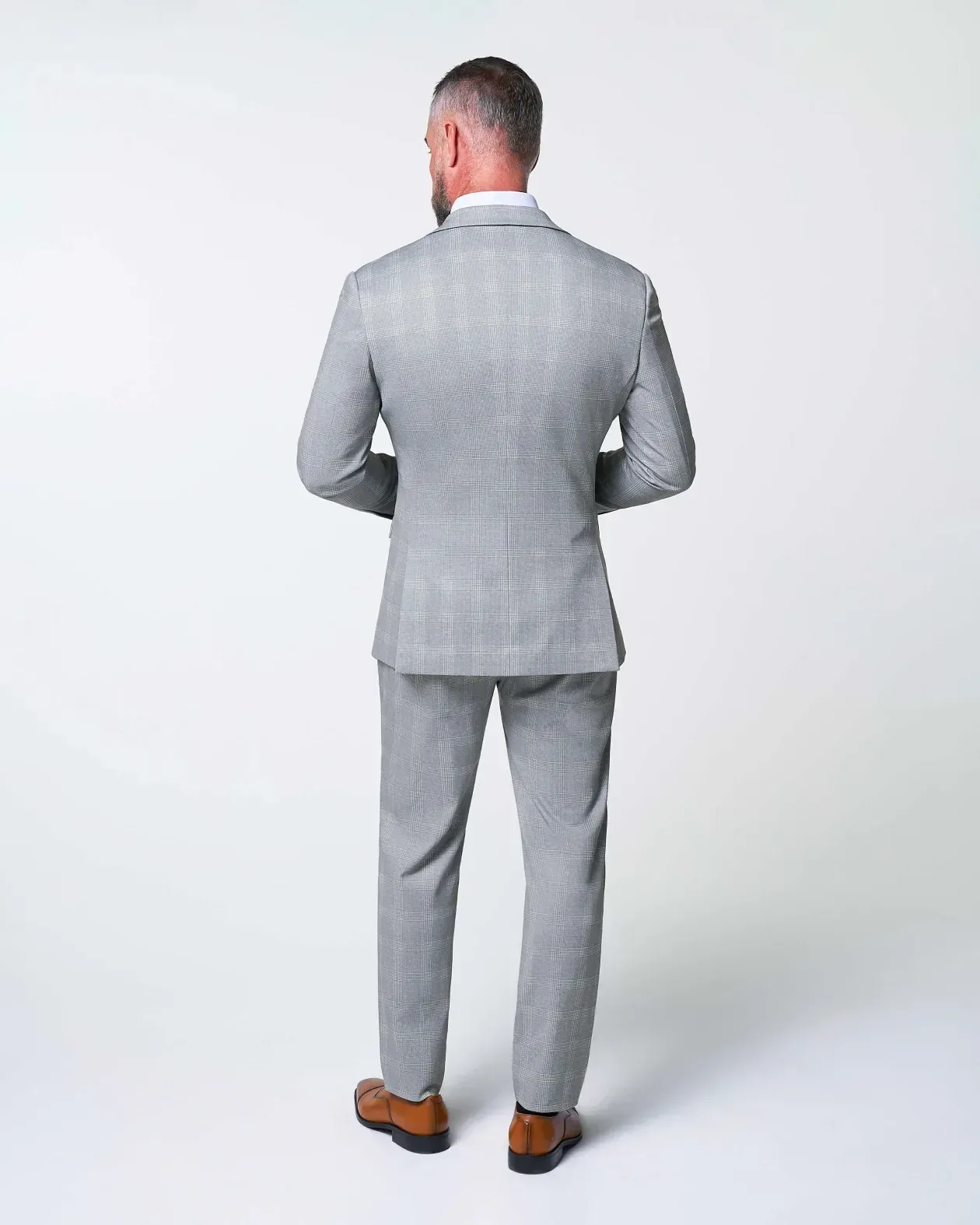 Athletic Fit Stretch Suit – Ash Grey with White Plaid