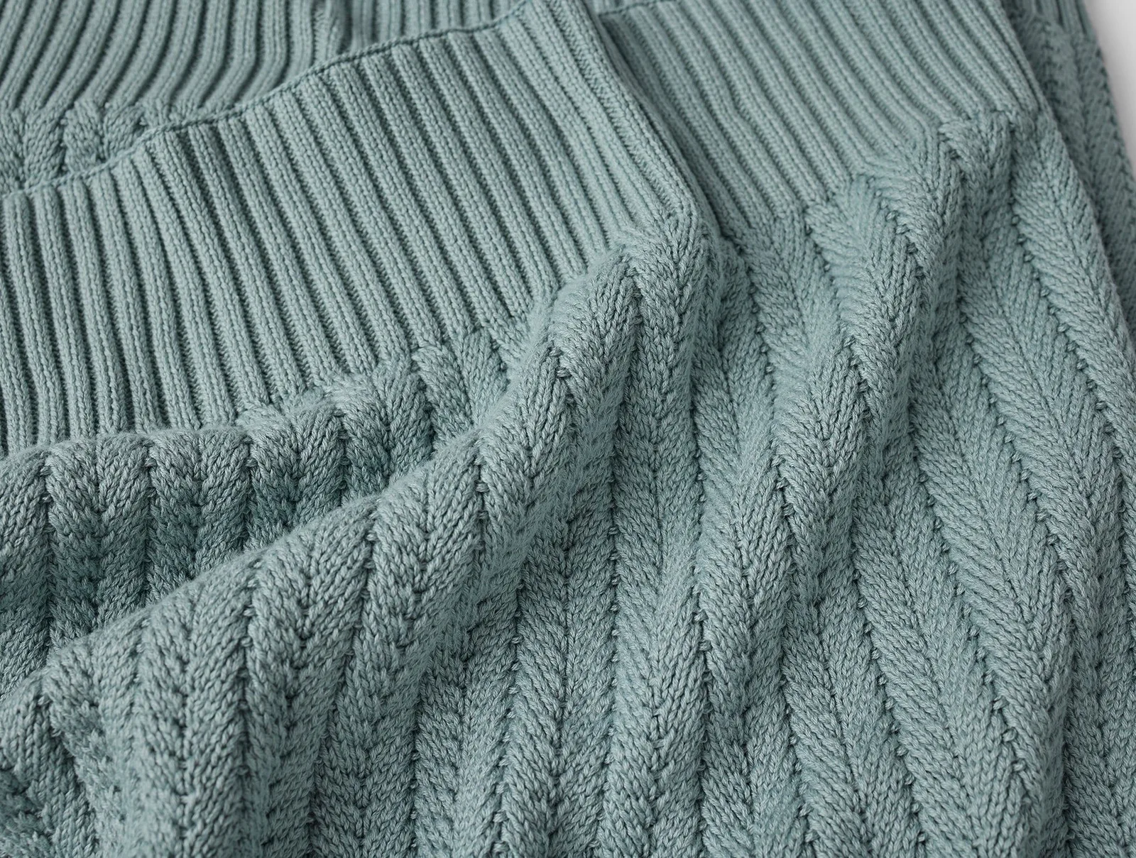 Casa Loma Organic Knit Throw – Renewed