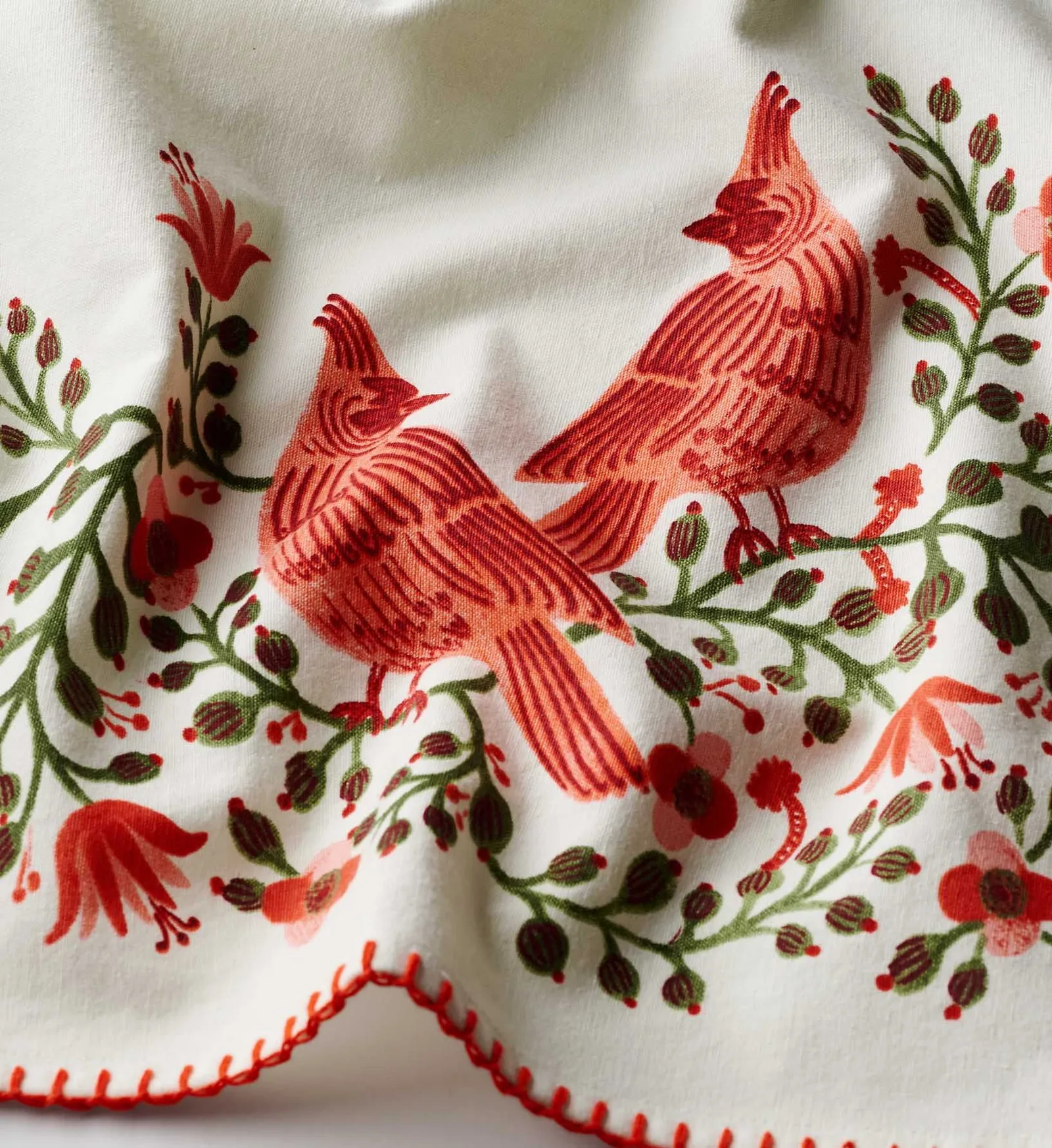 Holiday Tea Towel – Cardinals
