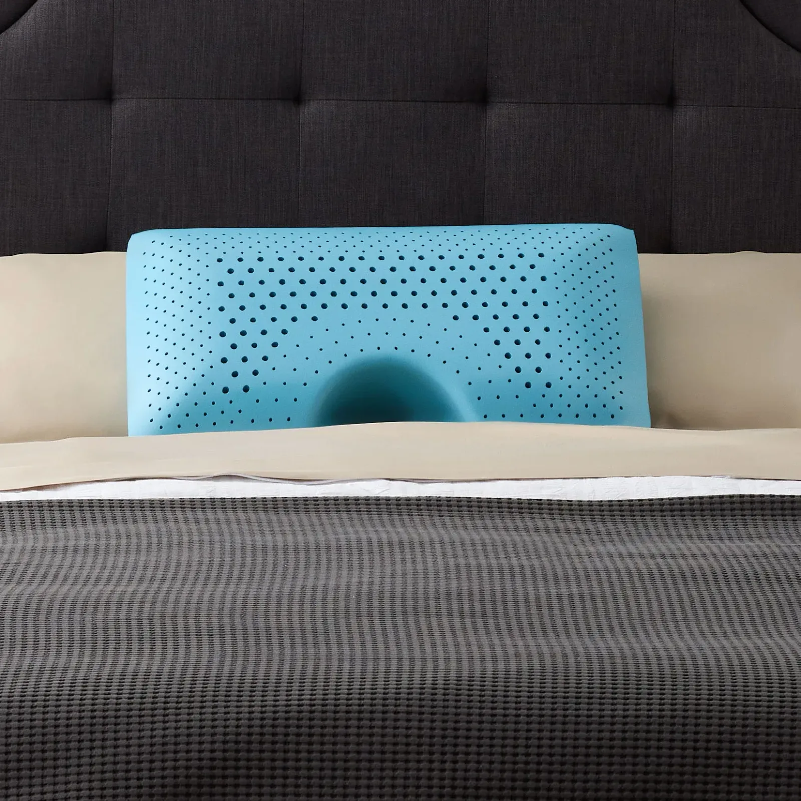 Shoulder Zoned Dough® Pillow