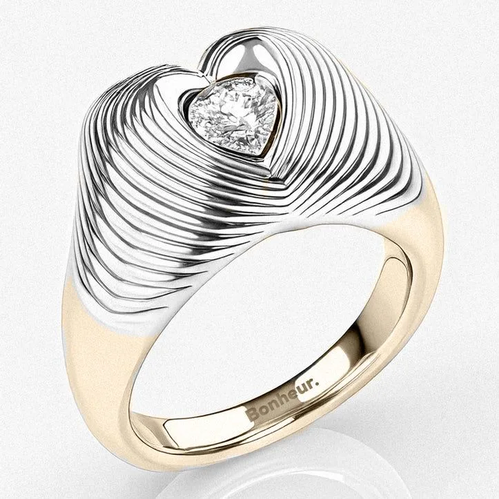 Emmeline Clear Quartz Chunky Heart Ring – Rhodium Plated / 7