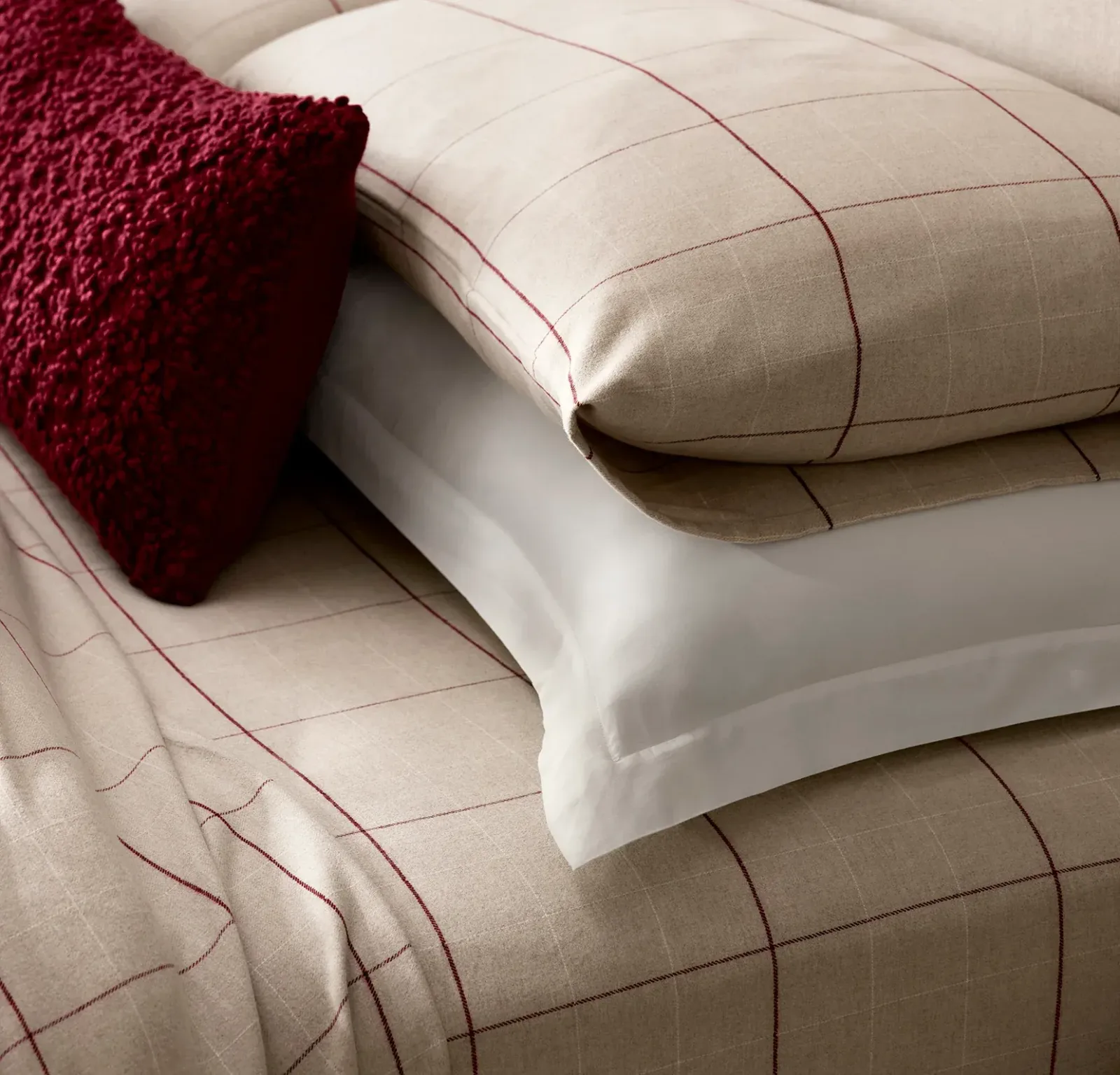 Flannel Sheet Set – Heathered Oatmeal/Holly Windowpane