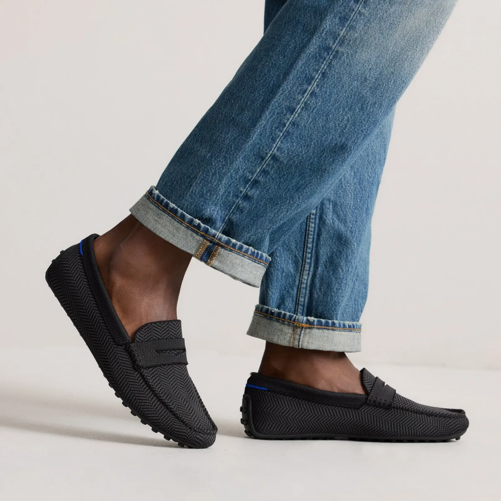 The Men's Driver – Carbon Herringbone