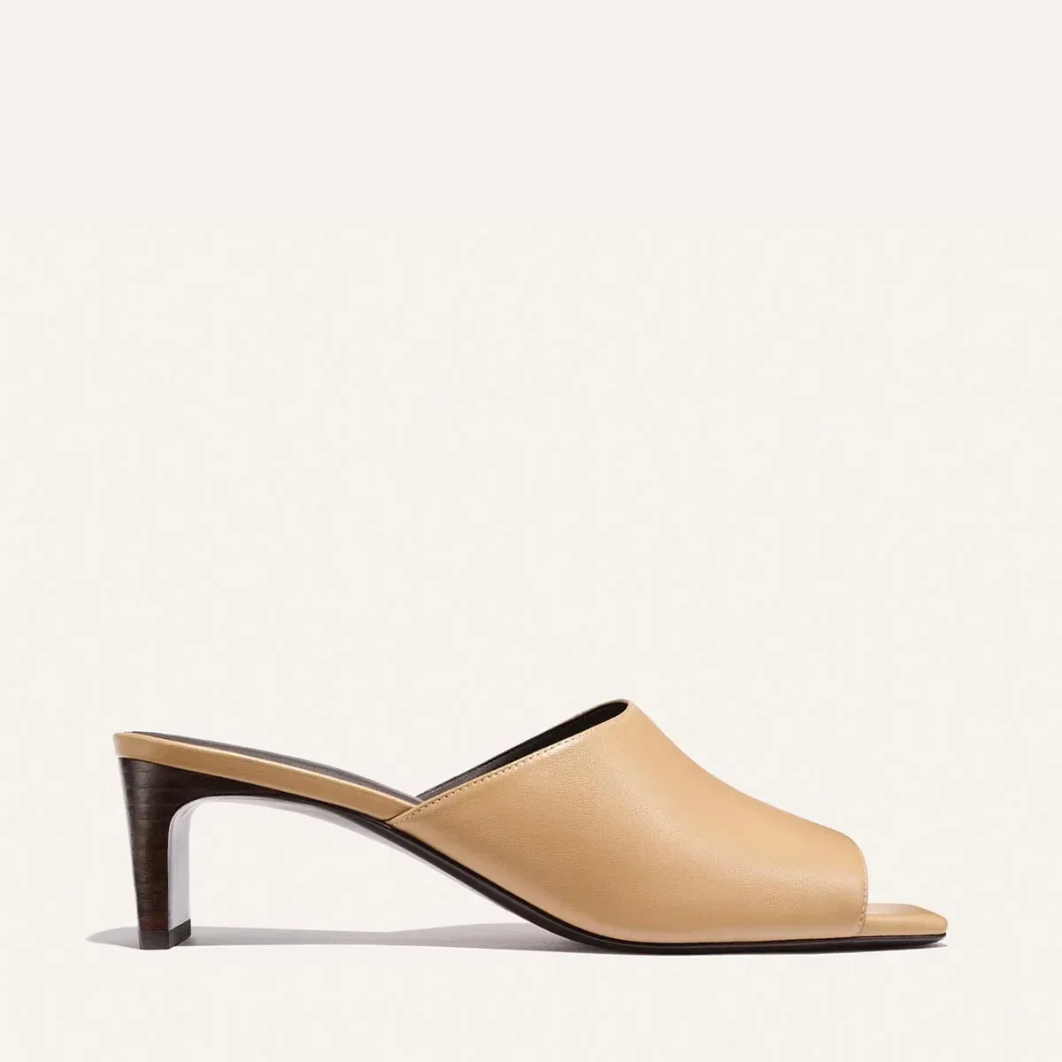 The Naomi 50 – Praline Nappa