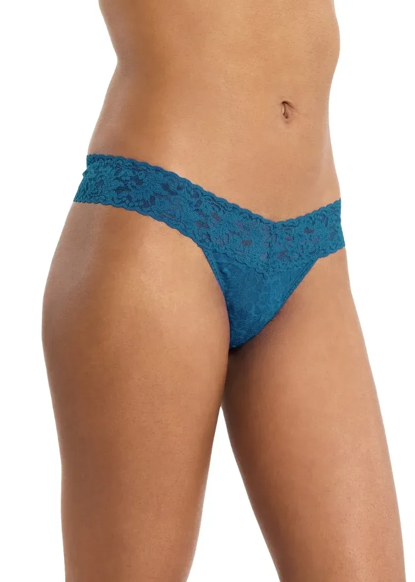 Jewel Box 3 Pack Signature Lace® Low Rise Thongs In Printed Box