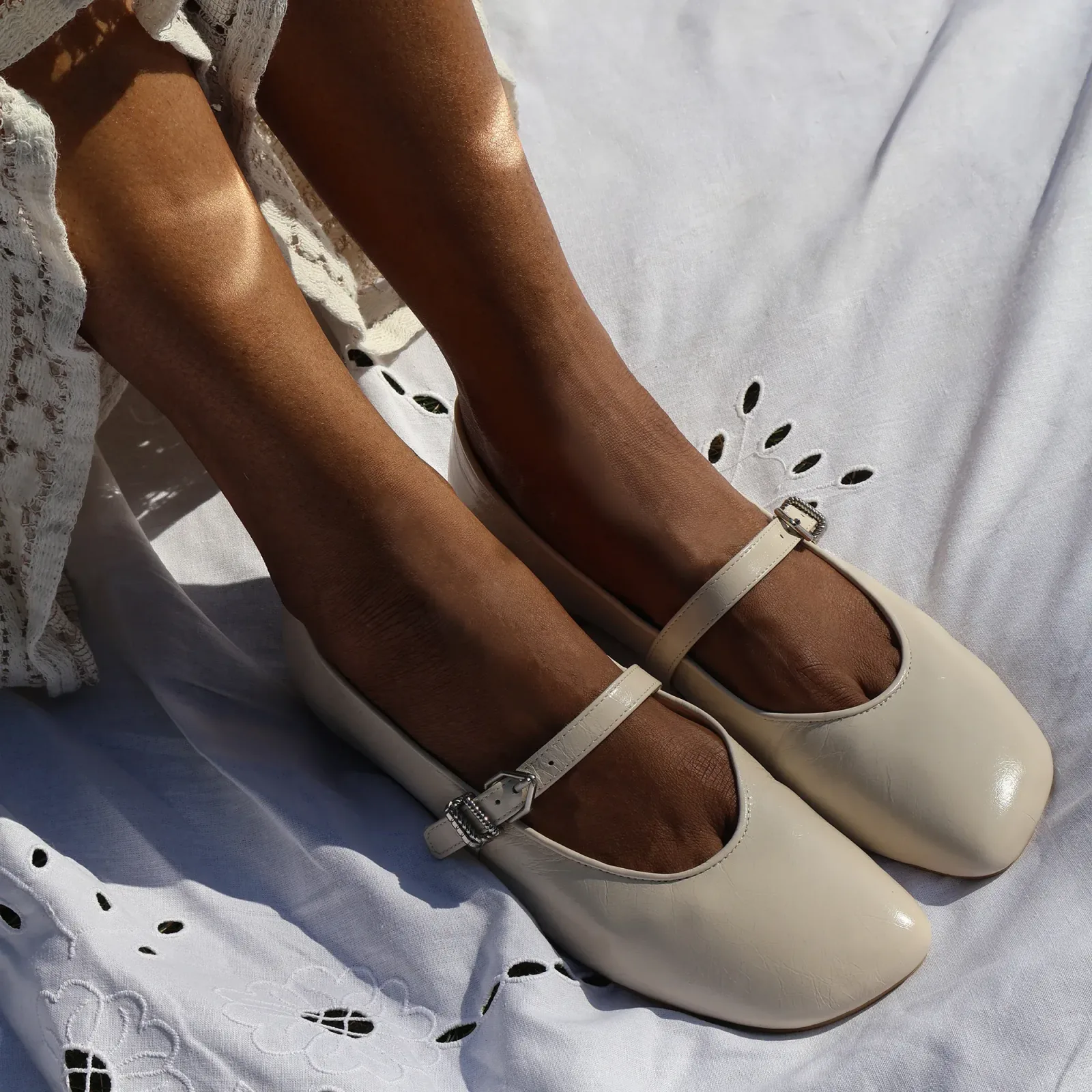 Alizza Ballet Flats Creme Crinkle Patent