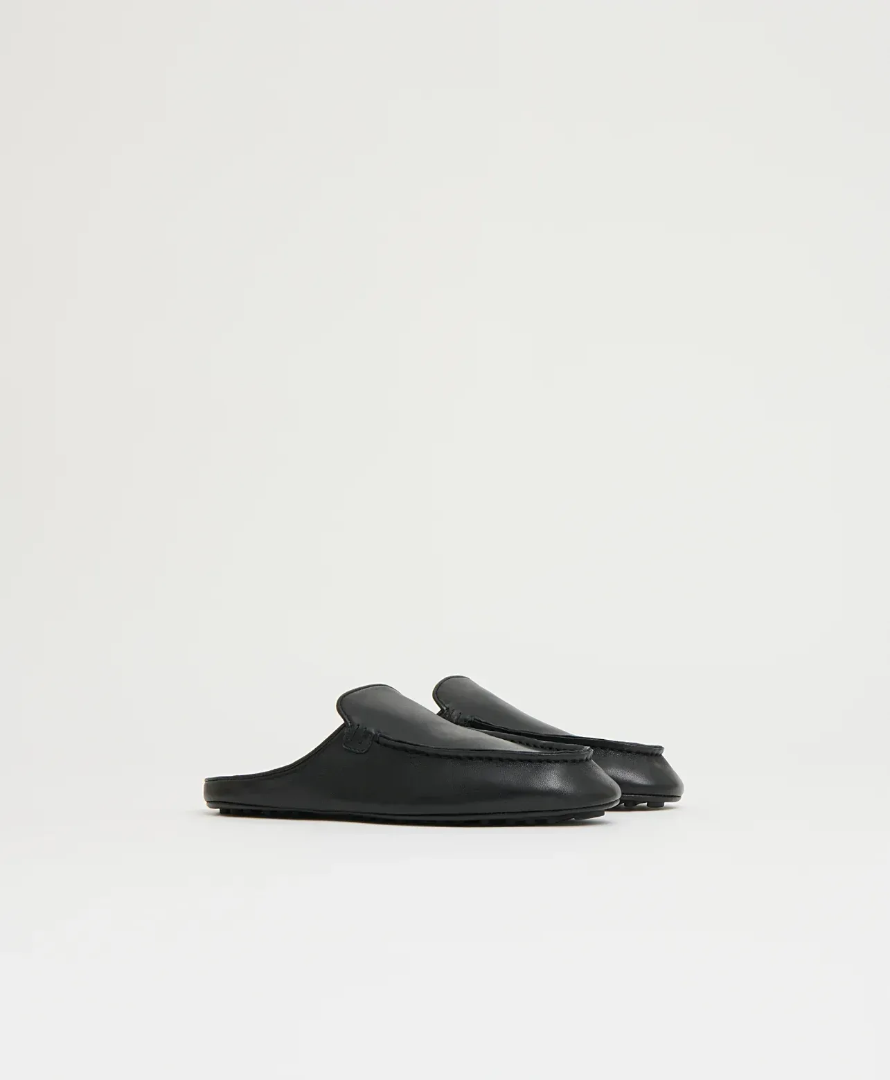 Moccasin Mule – Black