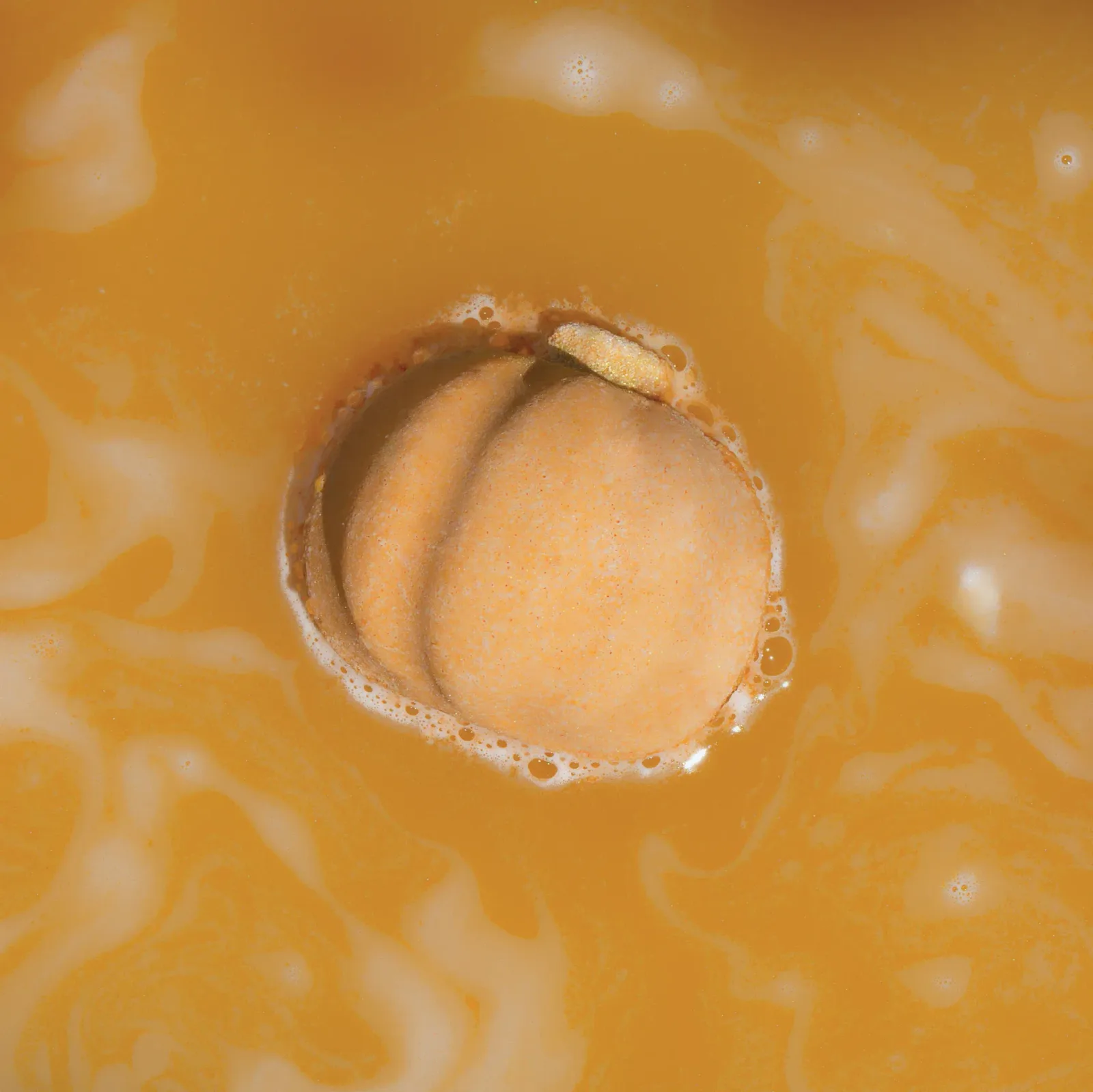 Spiced Pumpkin & Amber Bath Bomb